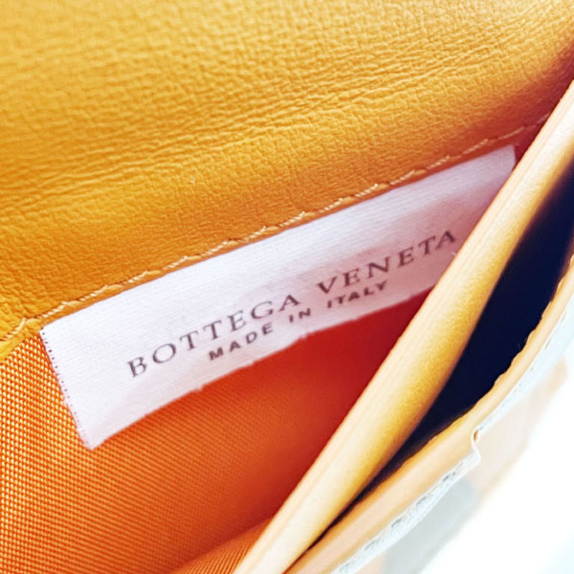 Leather Wallet (Bi-Fold) (Pre-Owned) - Bottega Veneta - Modalova
