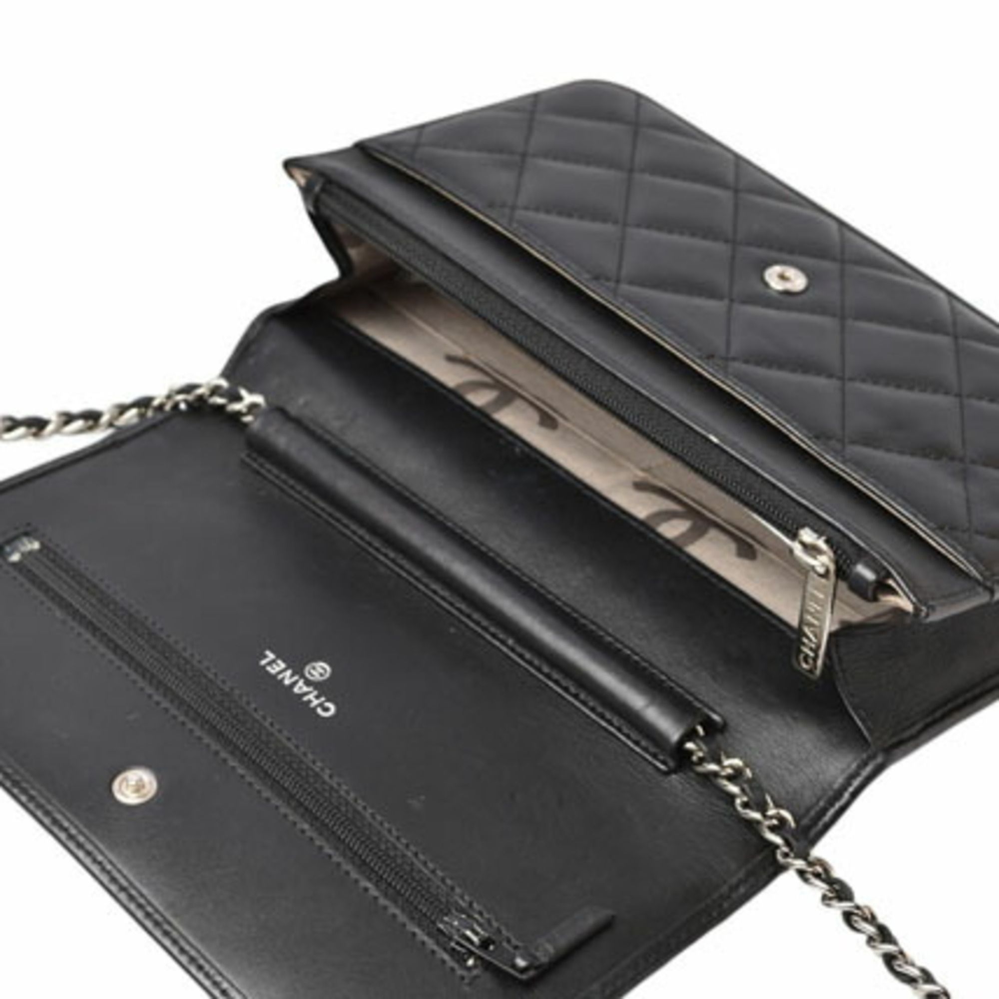 Leather Chain/Shoulder Wallet (Pre-Owned) - Chanel - Modalova