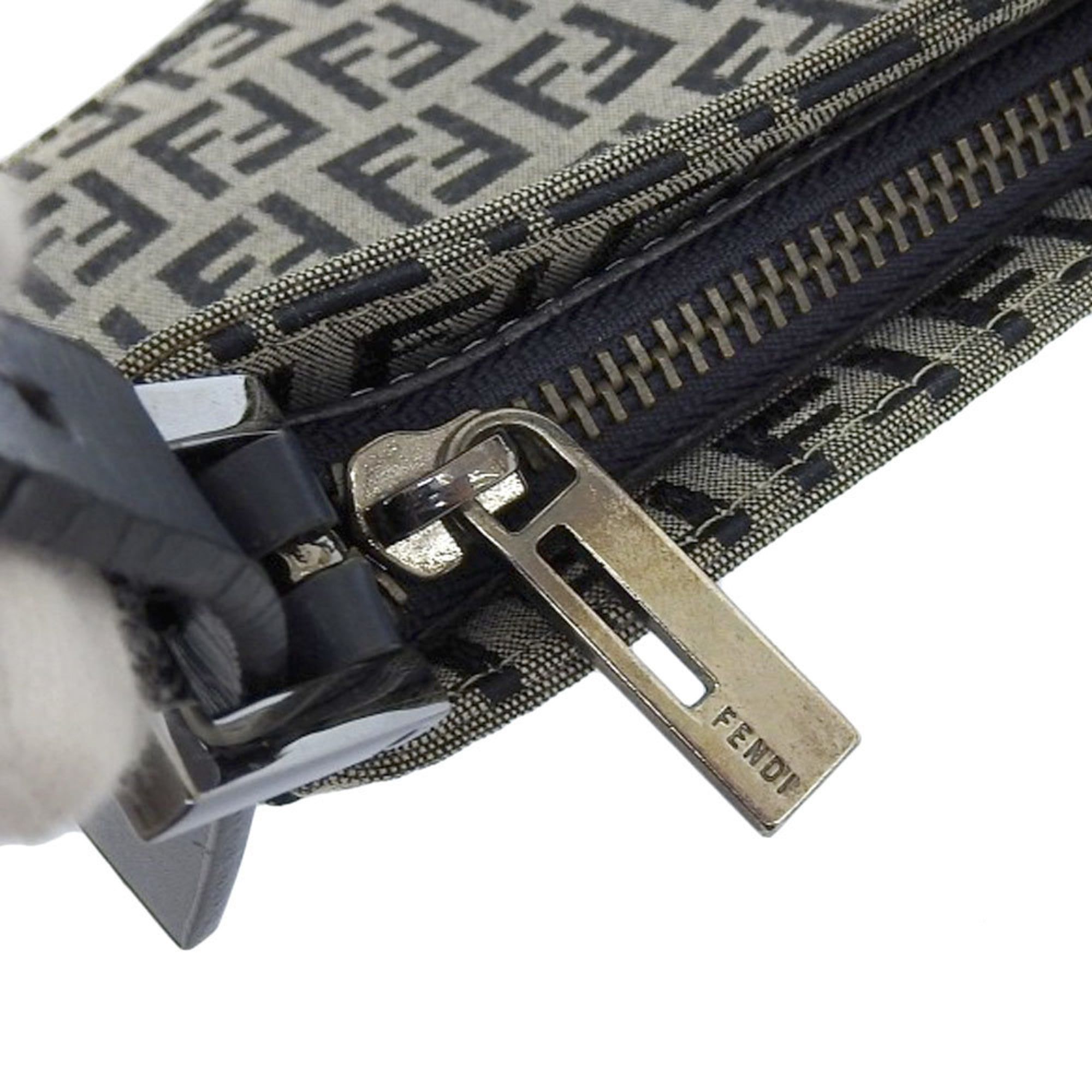 Canvas Leather Pouch (Pre-Owned) - Fendi - Modalova