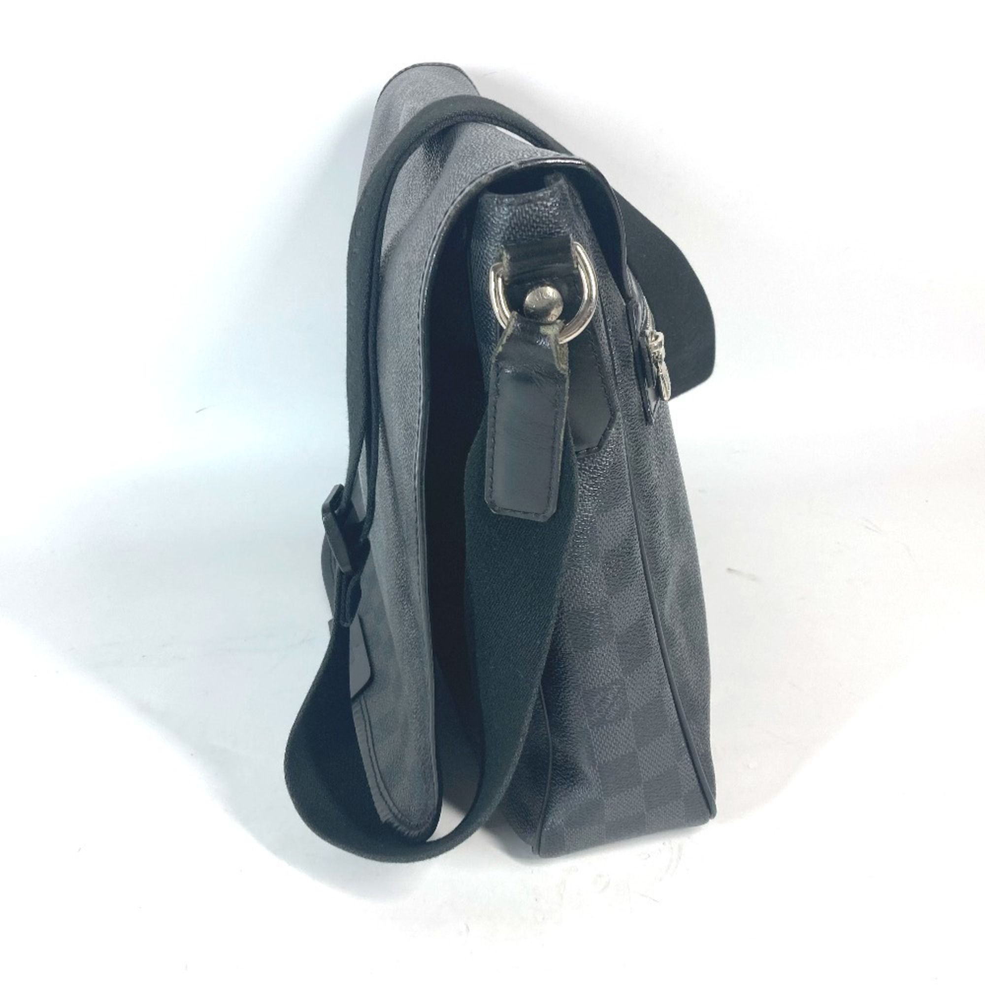 Damier Graphite Messenger Bag Shoulder Bag (Pre-Owned) - Louis Vuitton - Modalova