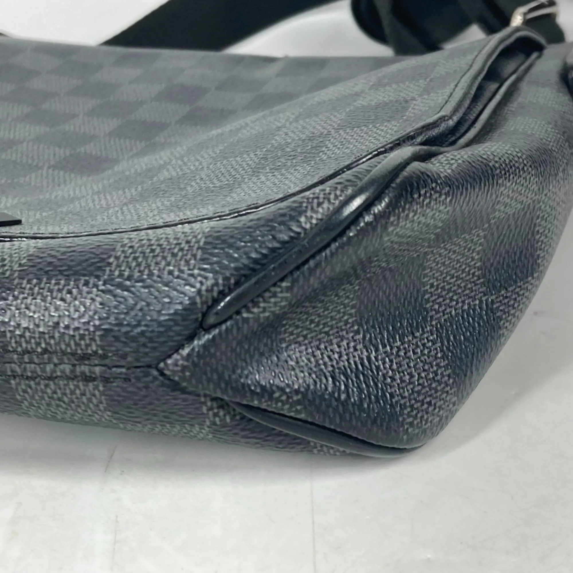 Damier Graphite Shoulder Bag (Pre-Owned) - Louis Vuitton - Modalova