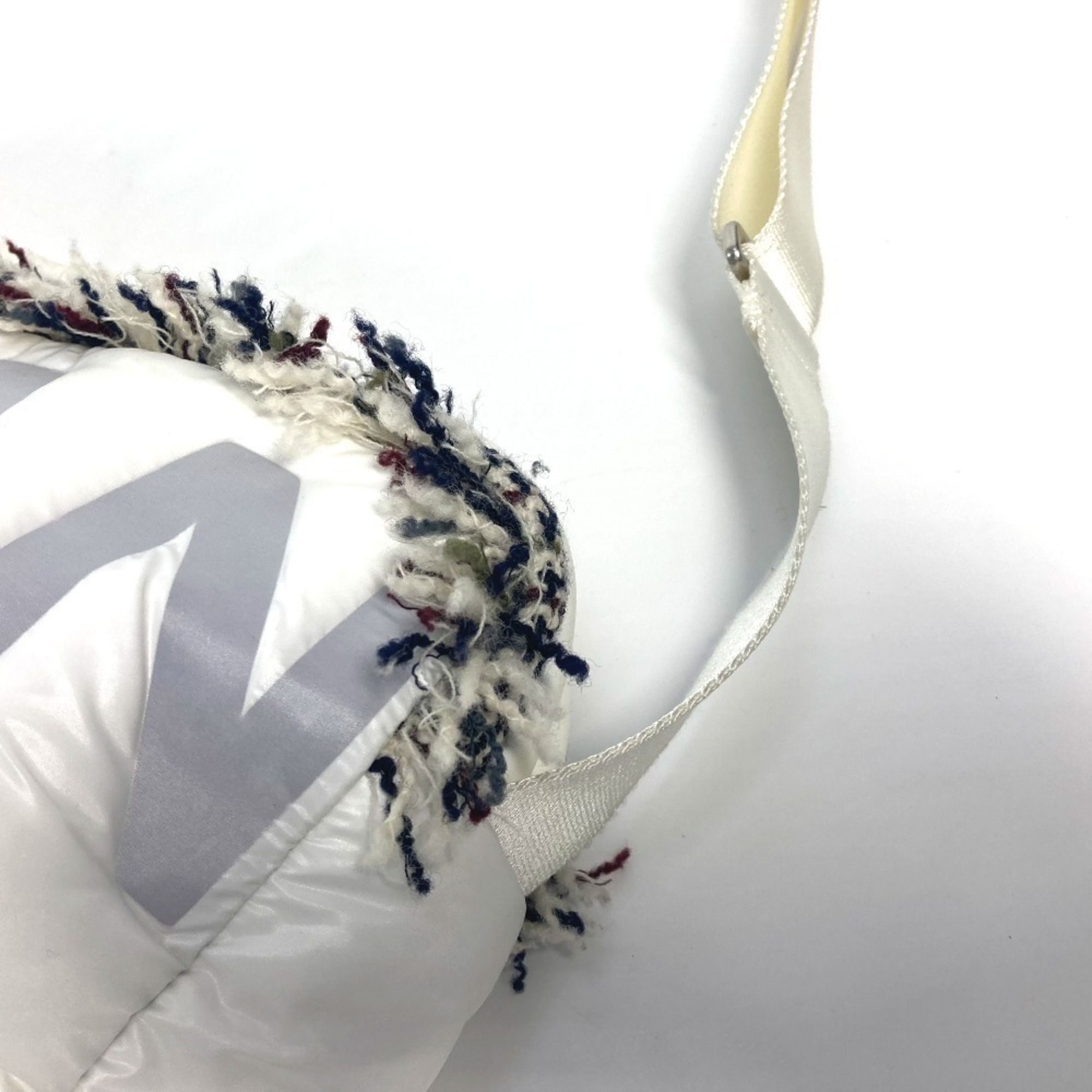 Nylon Shoulder Bag (Pre-Owned) - Chanel - Modalova