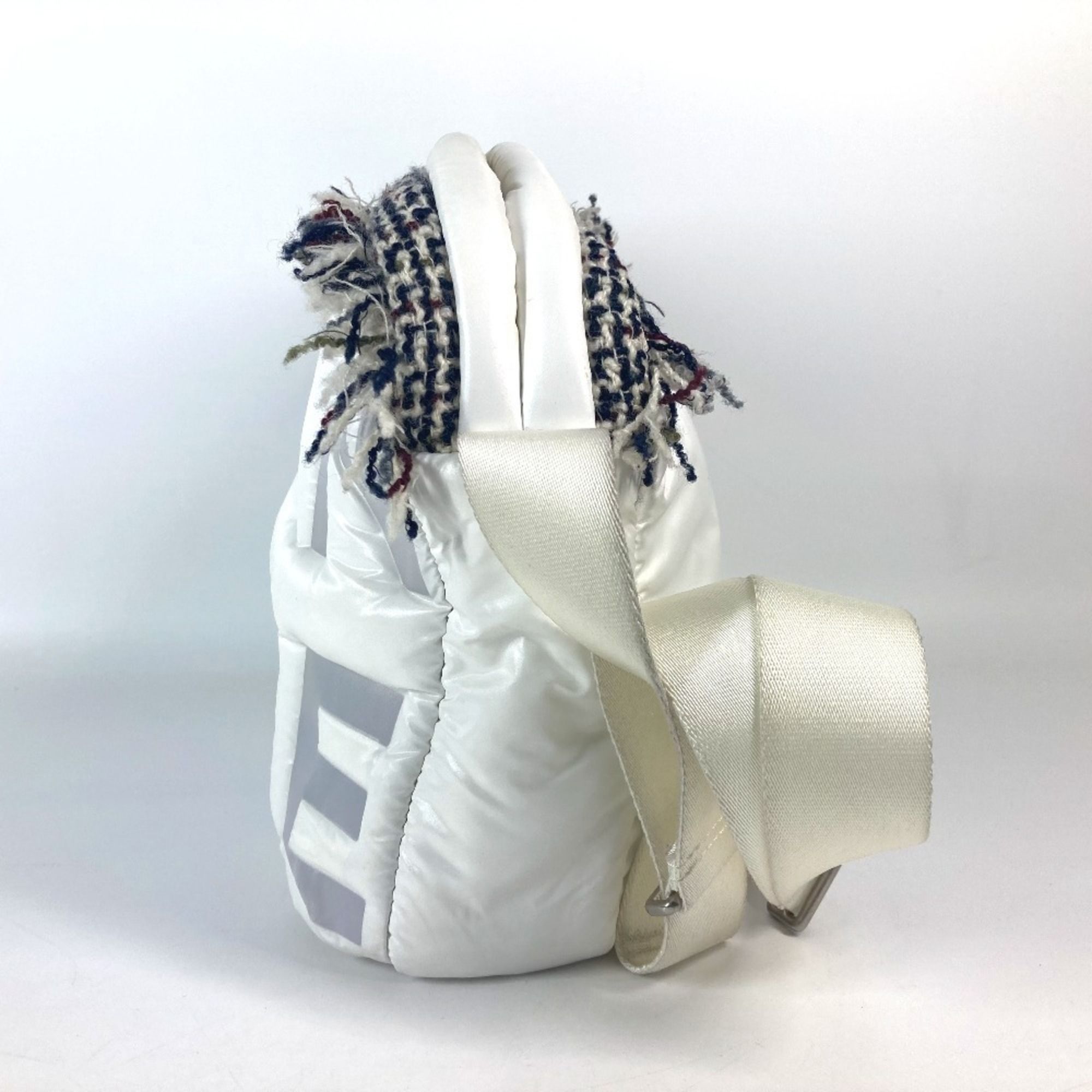 Nylon Shoulder Bag (Pre-Owned) - Chanel - Modalova