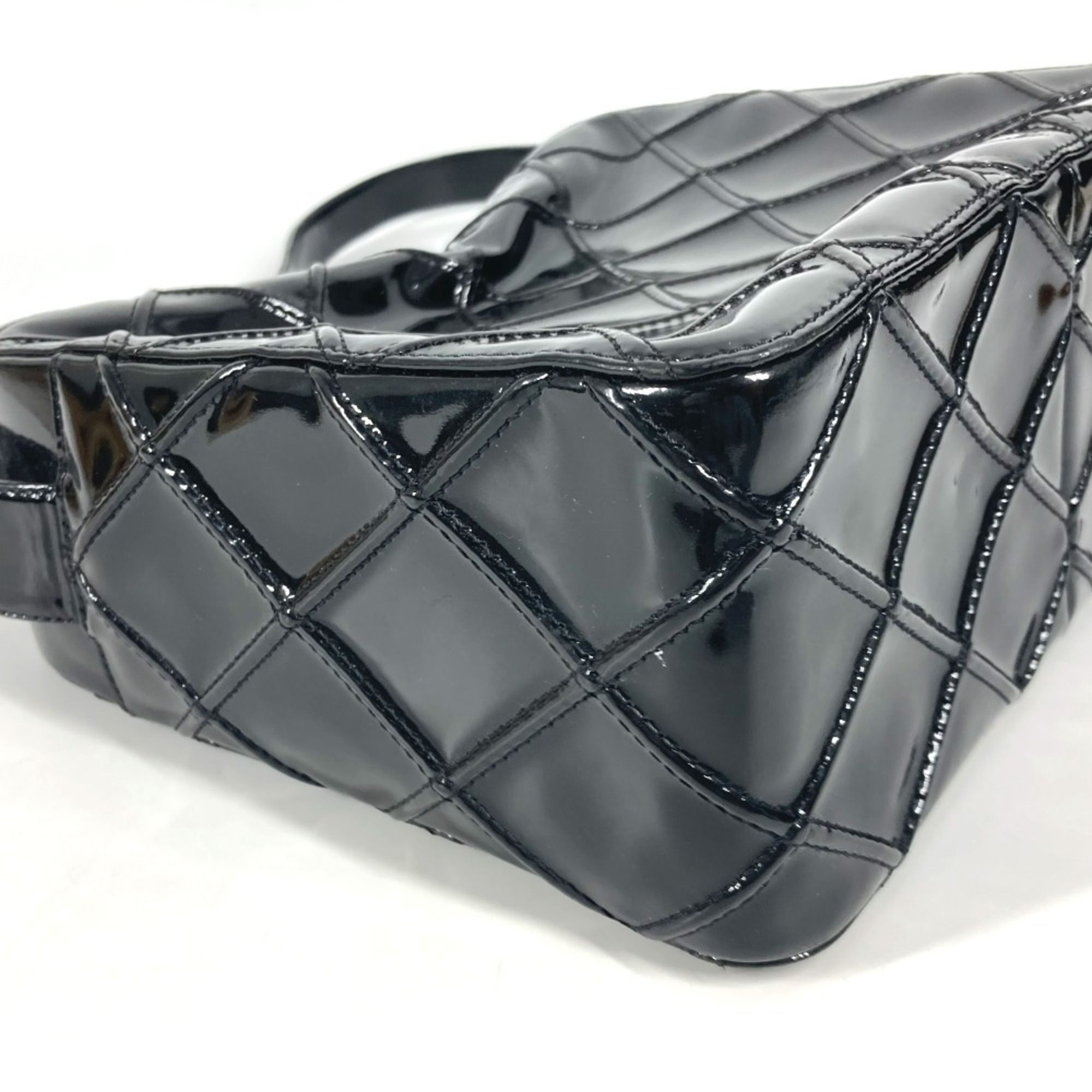 Patent Leather Handbag Shoulder Bag (Pre-Owned) - Chanel - Modalova
