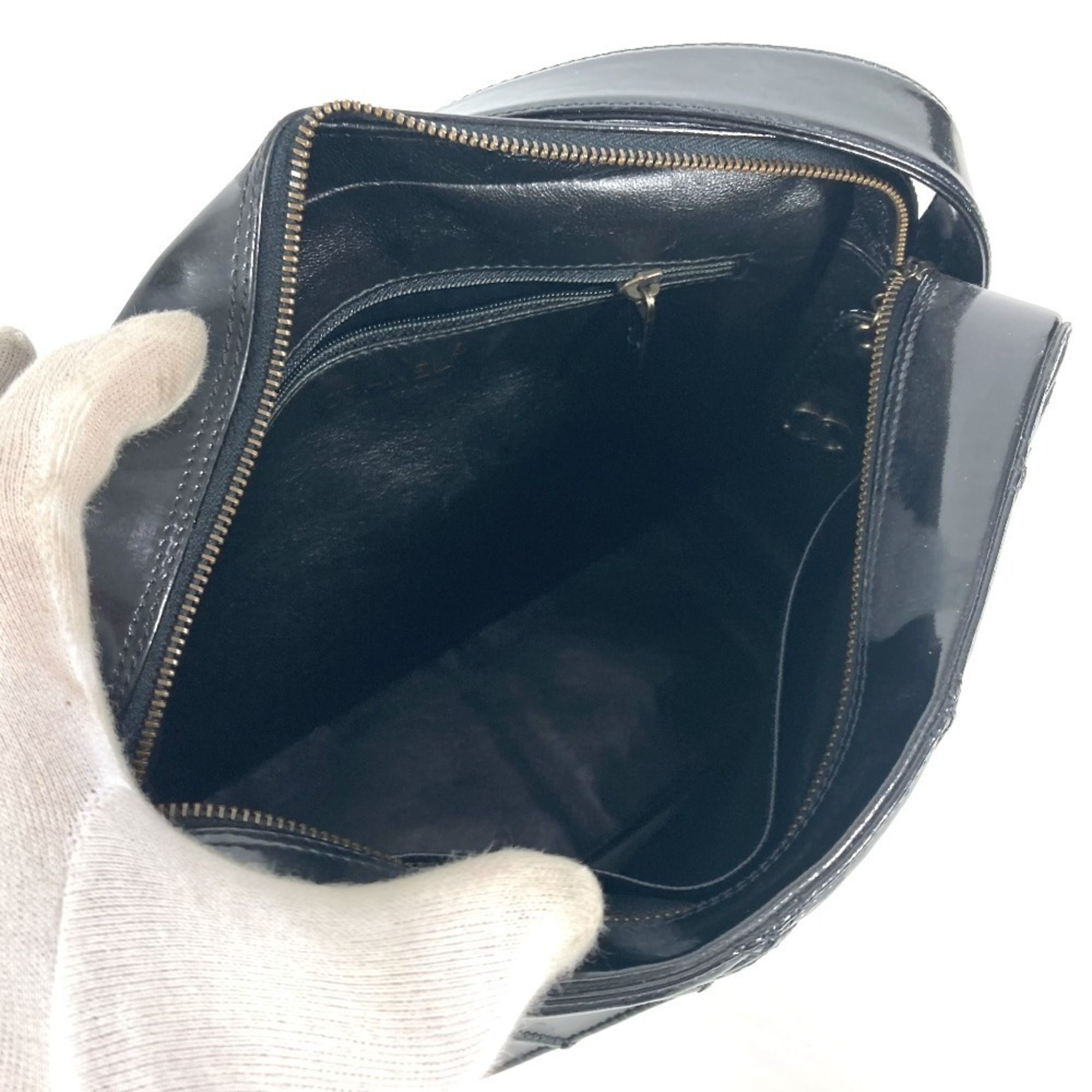 Patent Leather Handbag Shoulder Bag (Pre-Owned) - Chanel - Modalova
