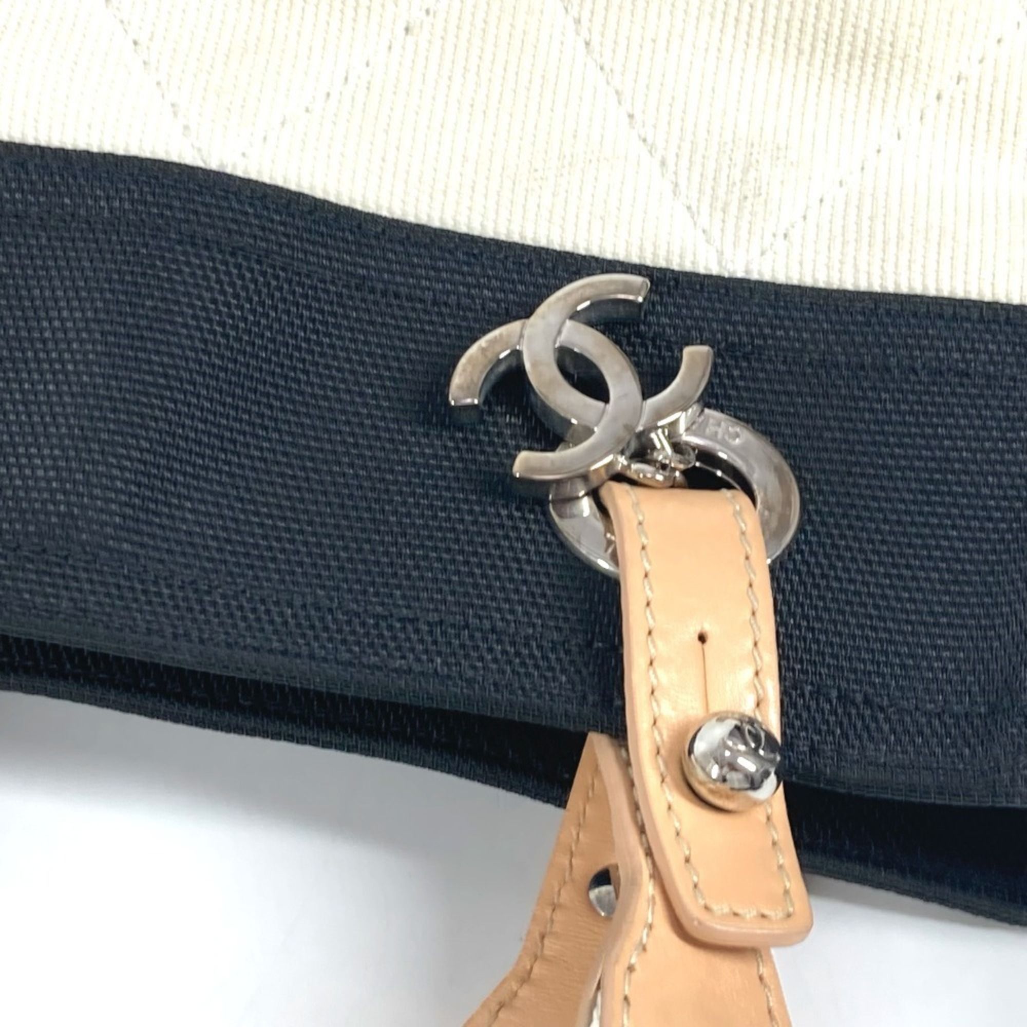 Canvas Shoulder Bag Tote Bag (Pre-Owned) - Chanel - Modalova