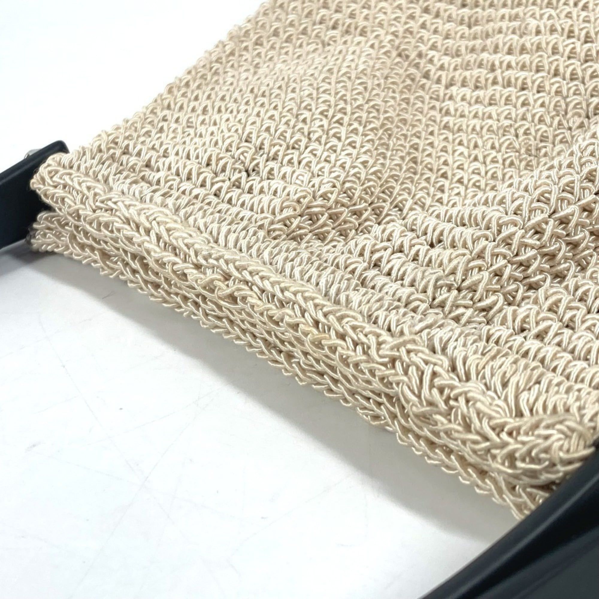 Mesh Handbag (Pre-Owned) - Chanel - Modalova