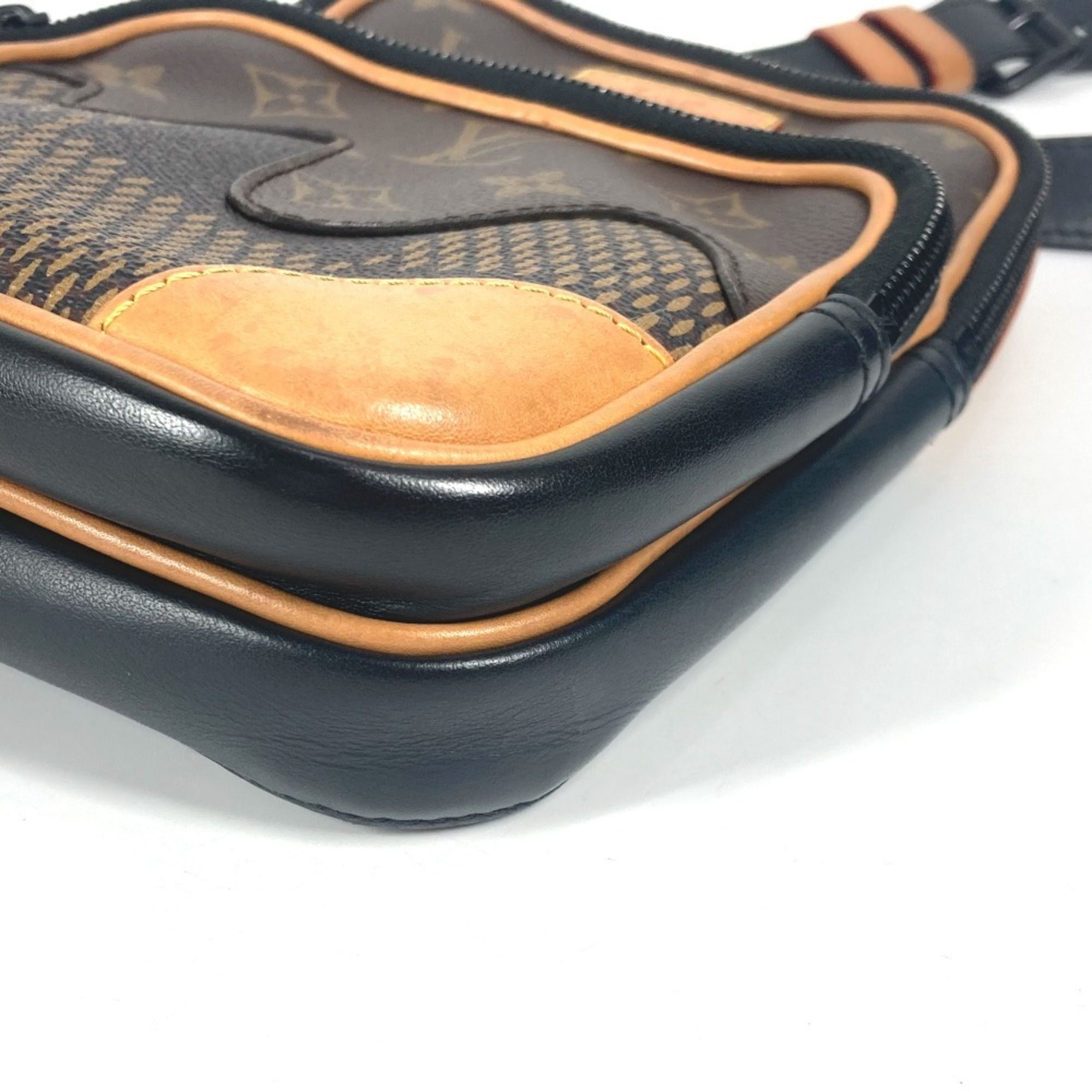 Shoulder Bag Sling Bag (Pre-Owned) - Louis Vuitton - Modalova