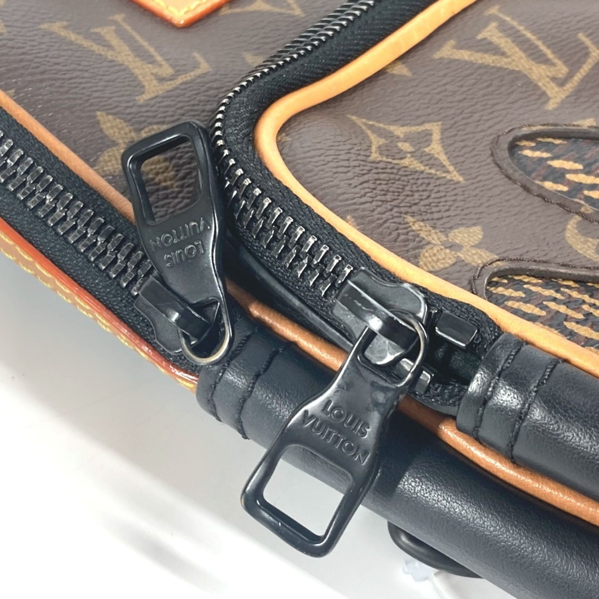 Shoulder Bag Sling Bag (Pre-Owned) - Louis Vuitton - Modalova