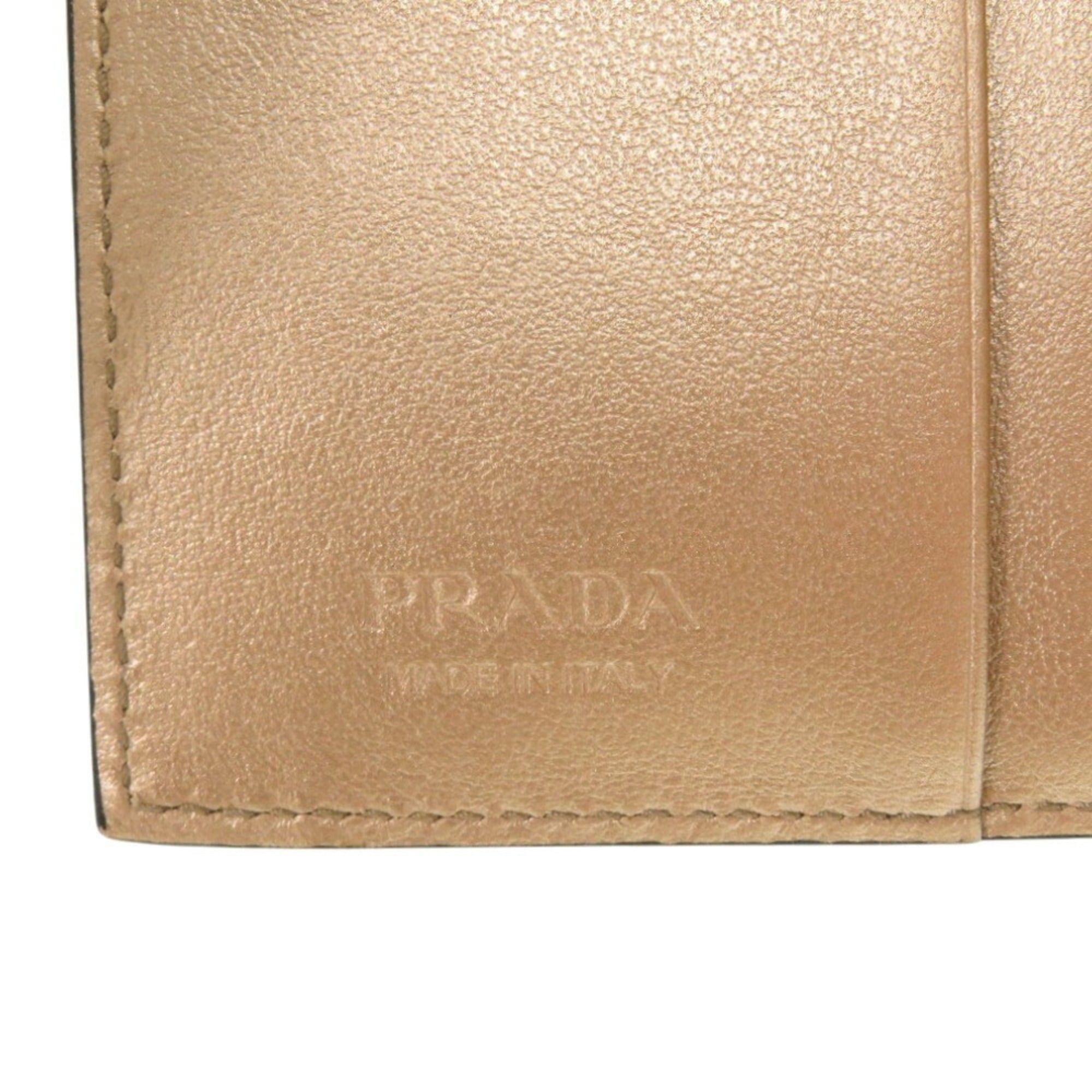 Saffiano Wallet (Bi-Fold) (Pre-Owned) - Prada - Modalova