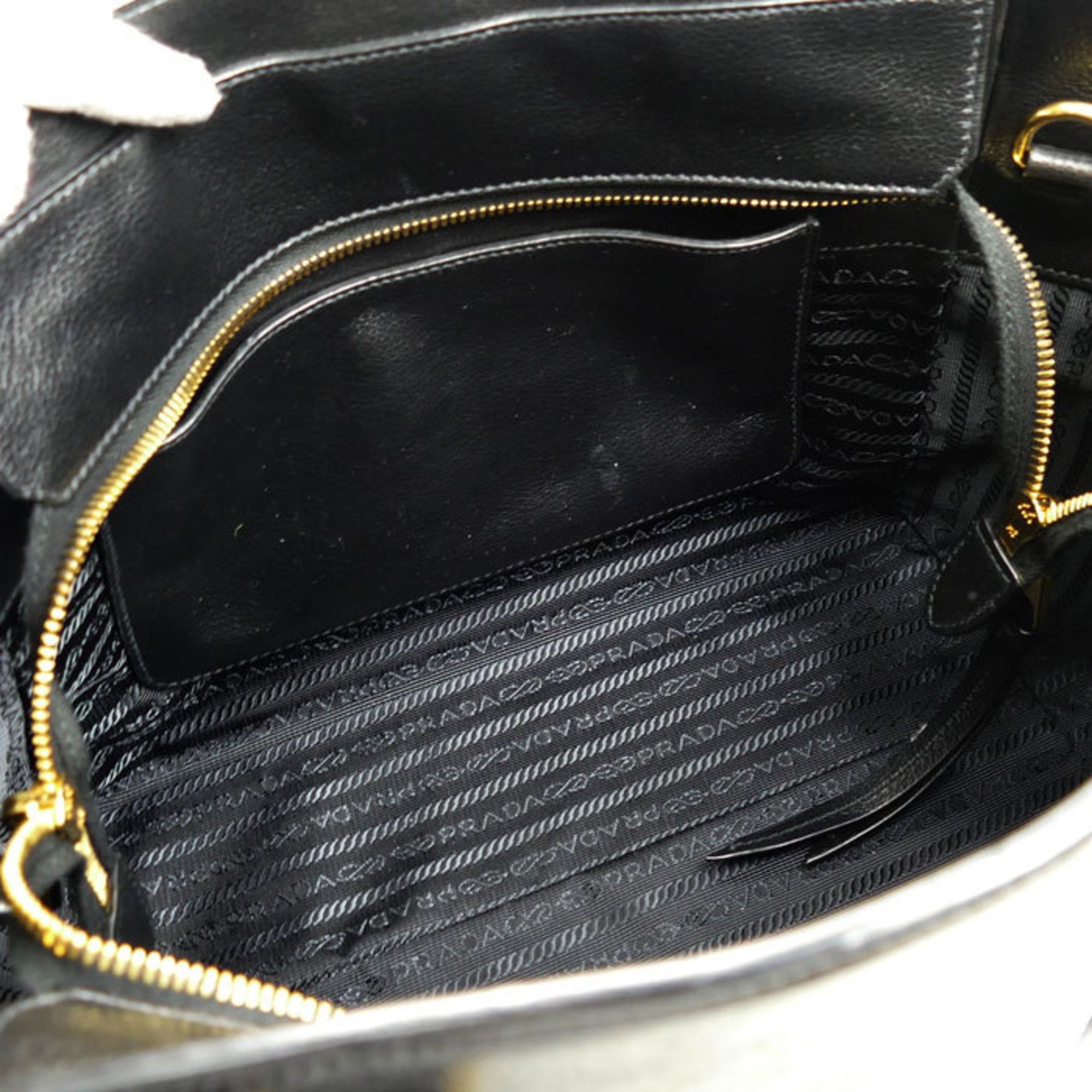 Leather Shoulder Bag (Pre-Owned) - Prada - Modalova
