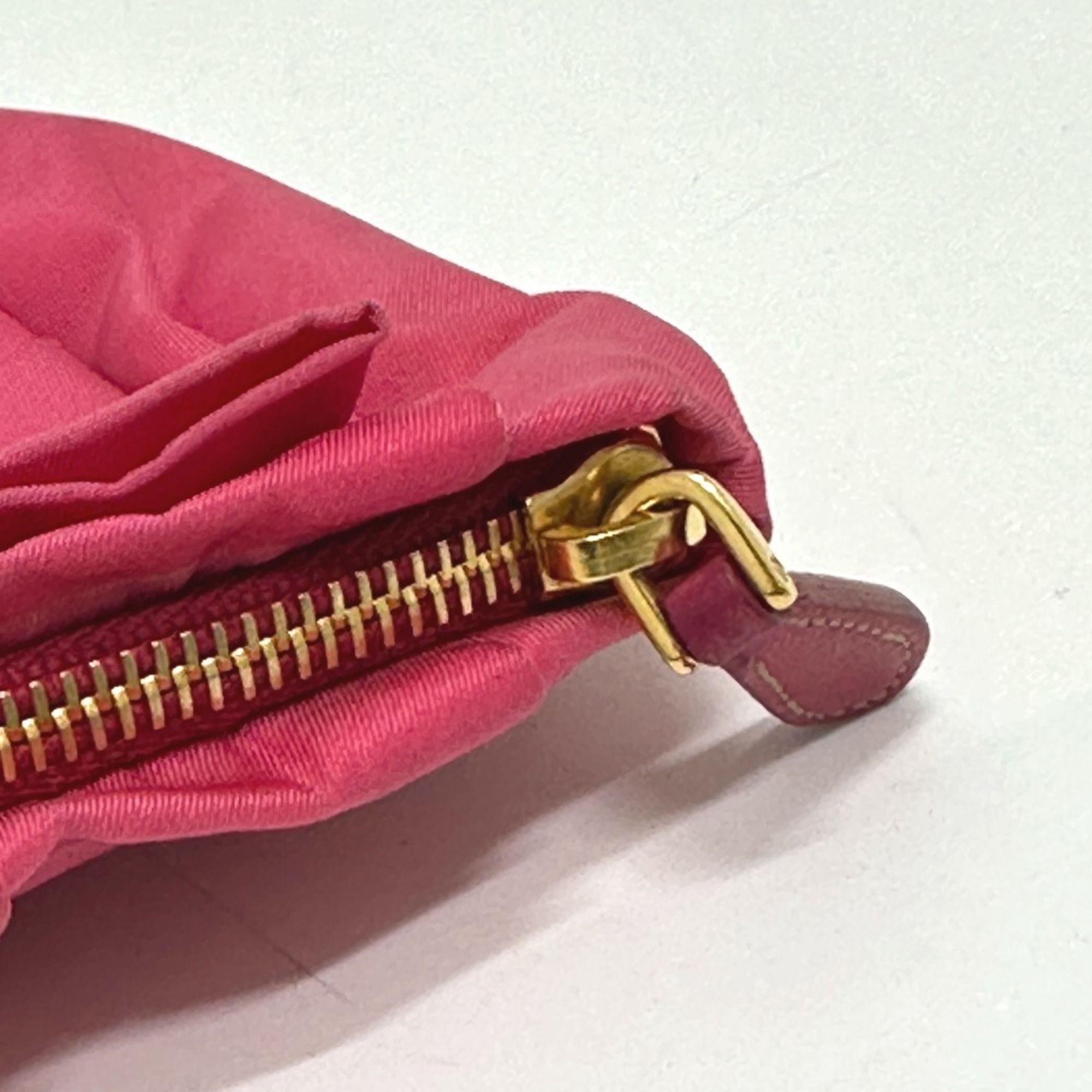 Prada Pink Nylon Pouch (Pre-Owned) - Prada - Modalova