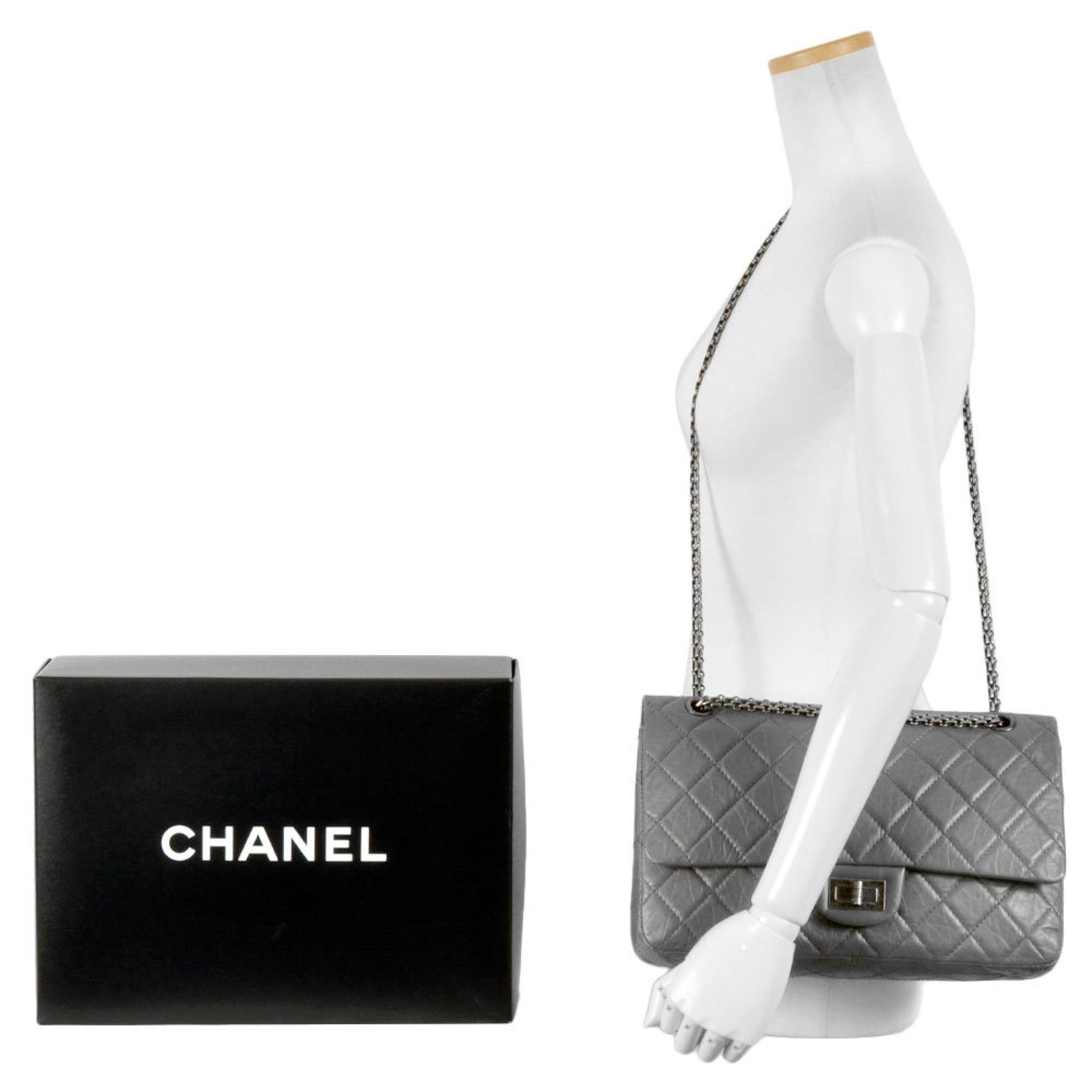 Leather Shoulder Bag (Pre-Owned) - Chanel - Modalova
