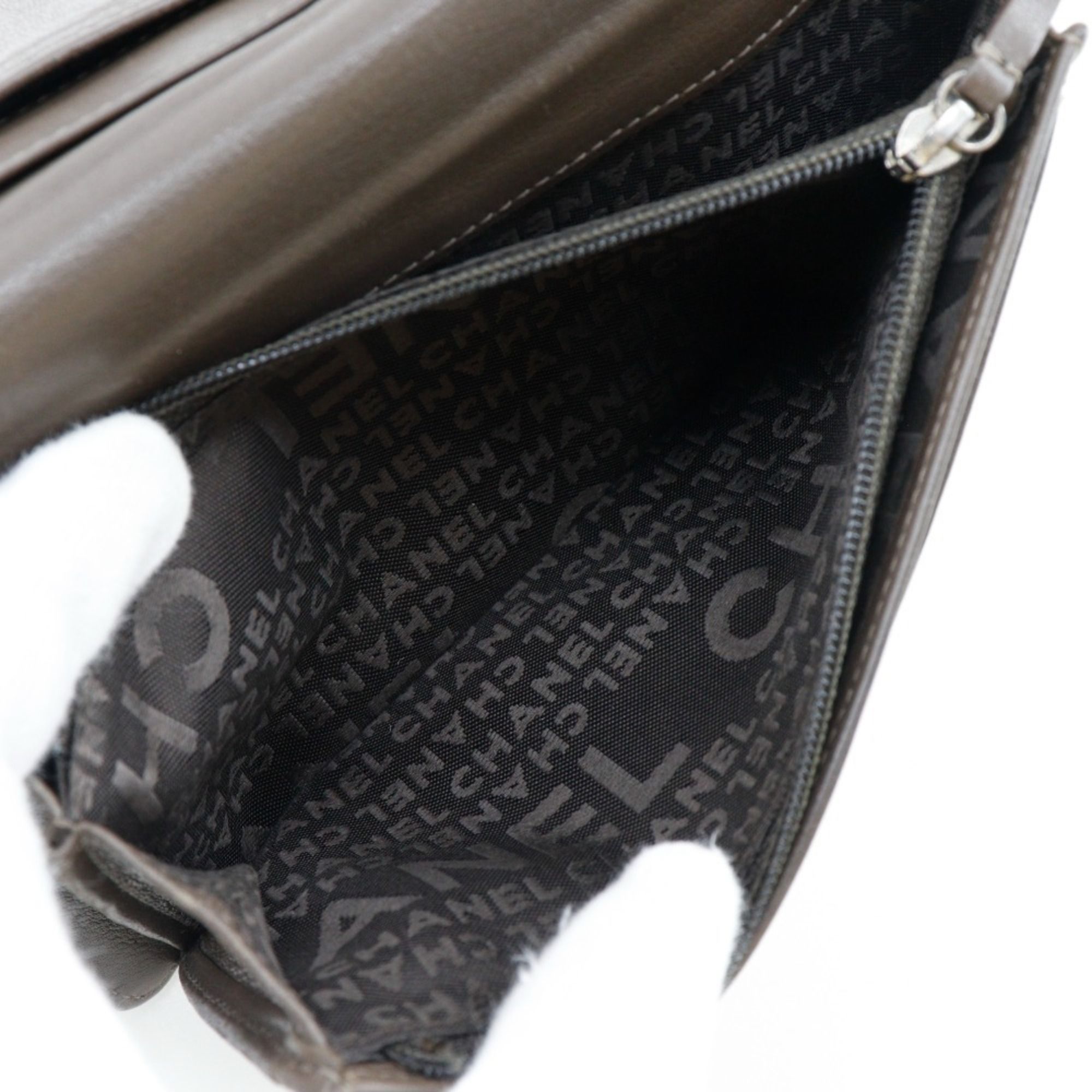 Leather Long Wallet (Bi-Fold) (Pre-Owned) - Chanel - Modalova