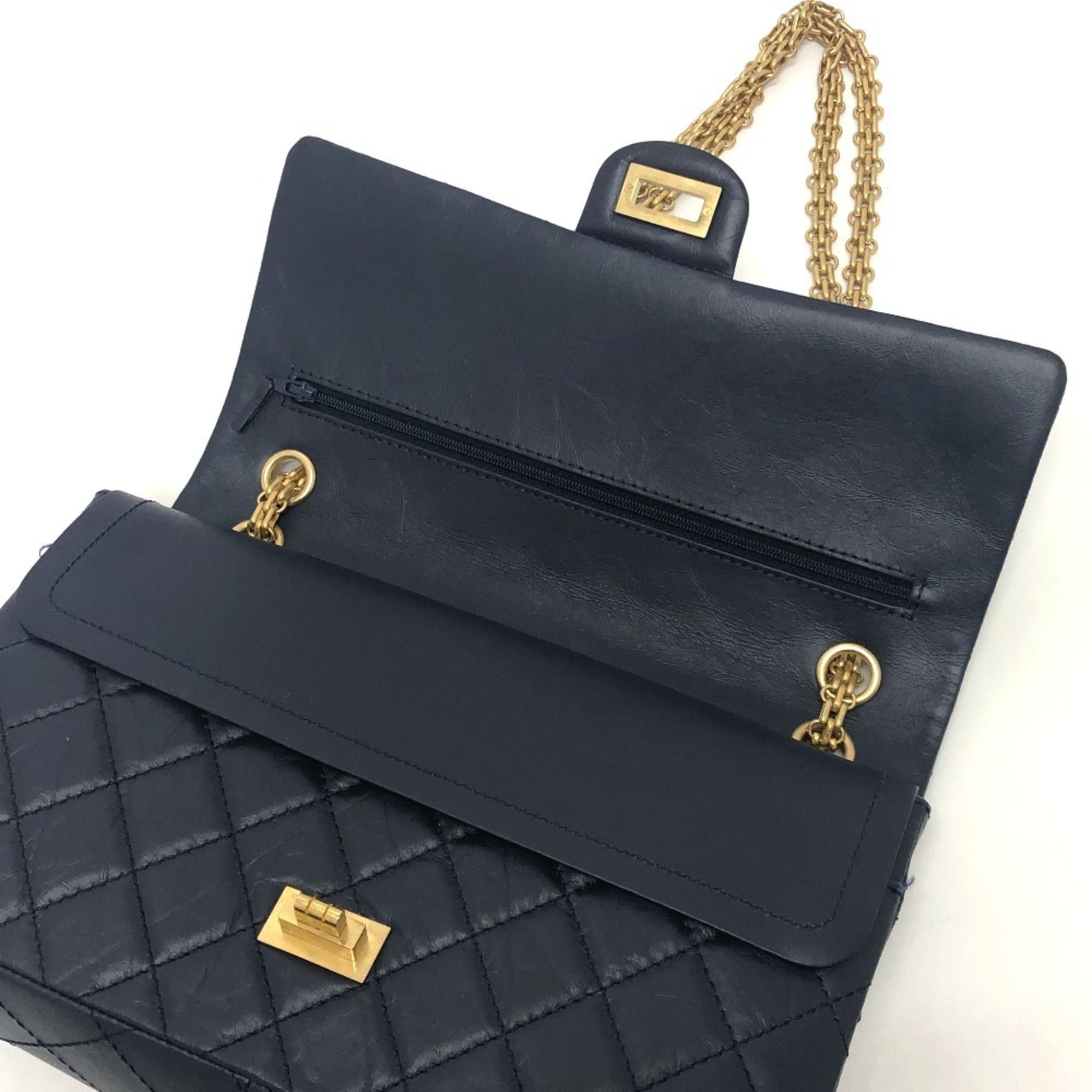 Leather Shoulder Bag (Pre-Owned) - Chanel - Modalova