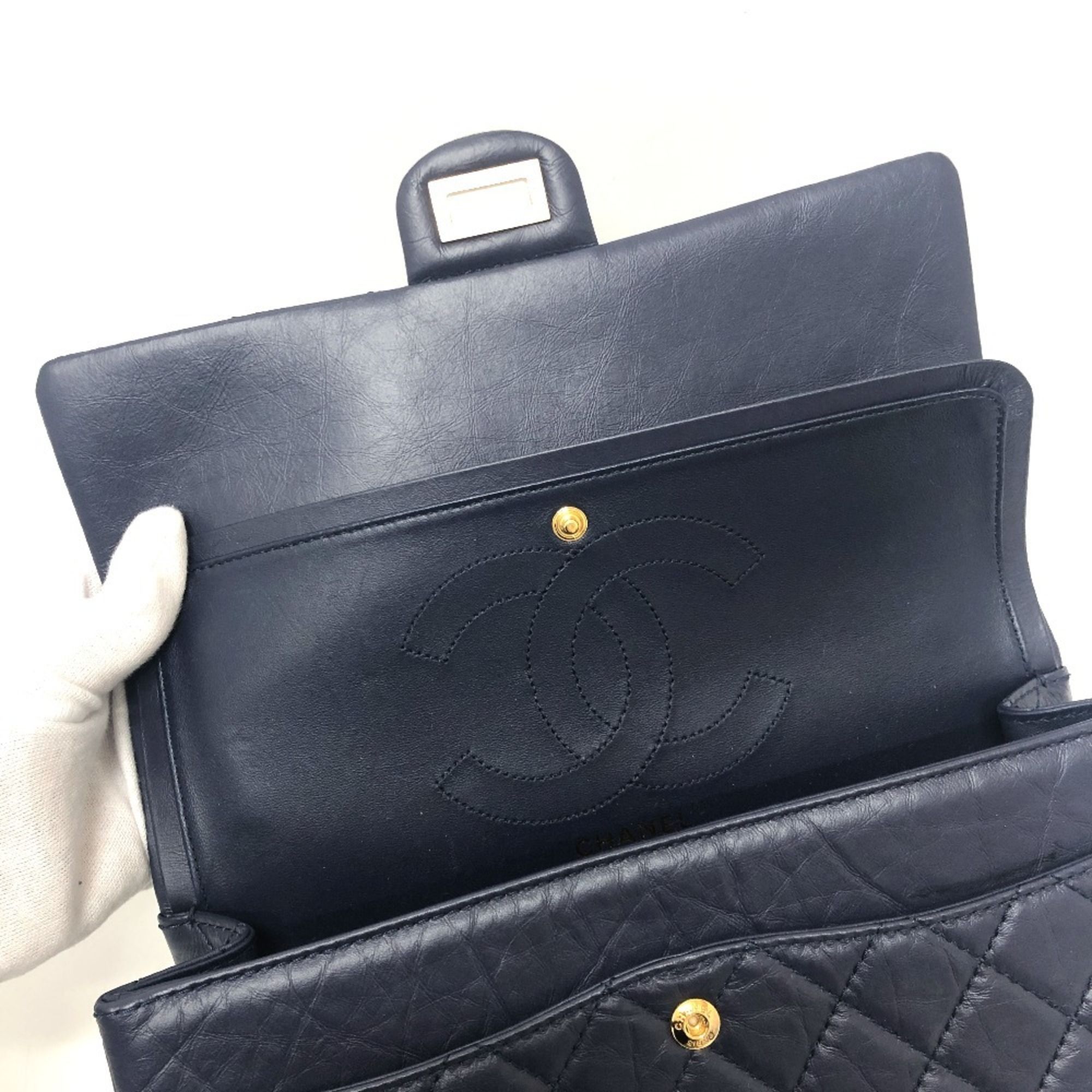 Leather Shoulder Bag (Pre-Owned) - Chanel - Modalova