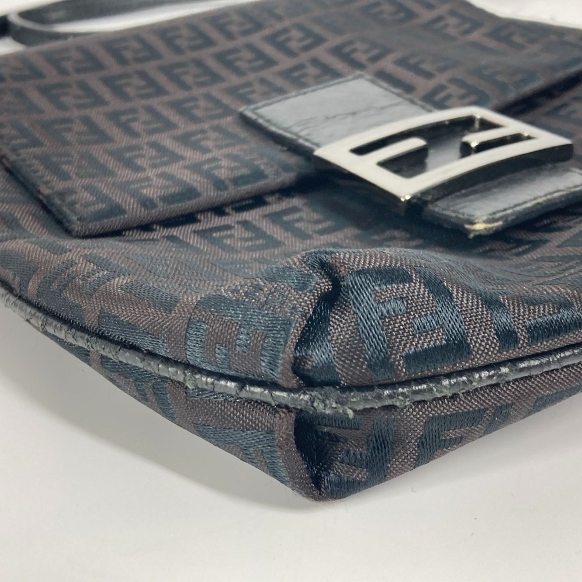 Canvas Leather Pochette Shoulder Bag (Pre-Owned) - Fendi - Modalova