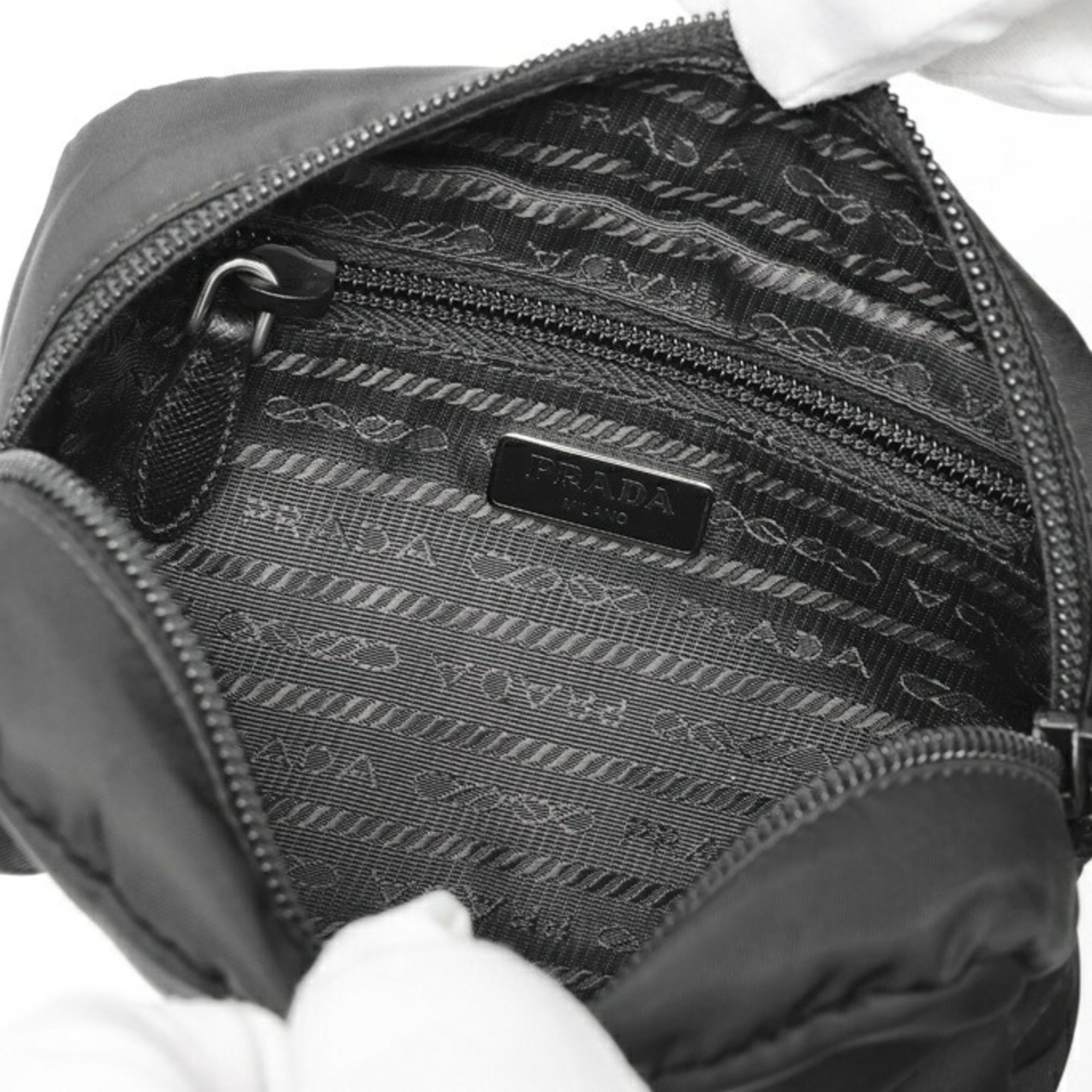 Prada Black Nylon Pouch (Pre-Owned) - Prada - Modalova