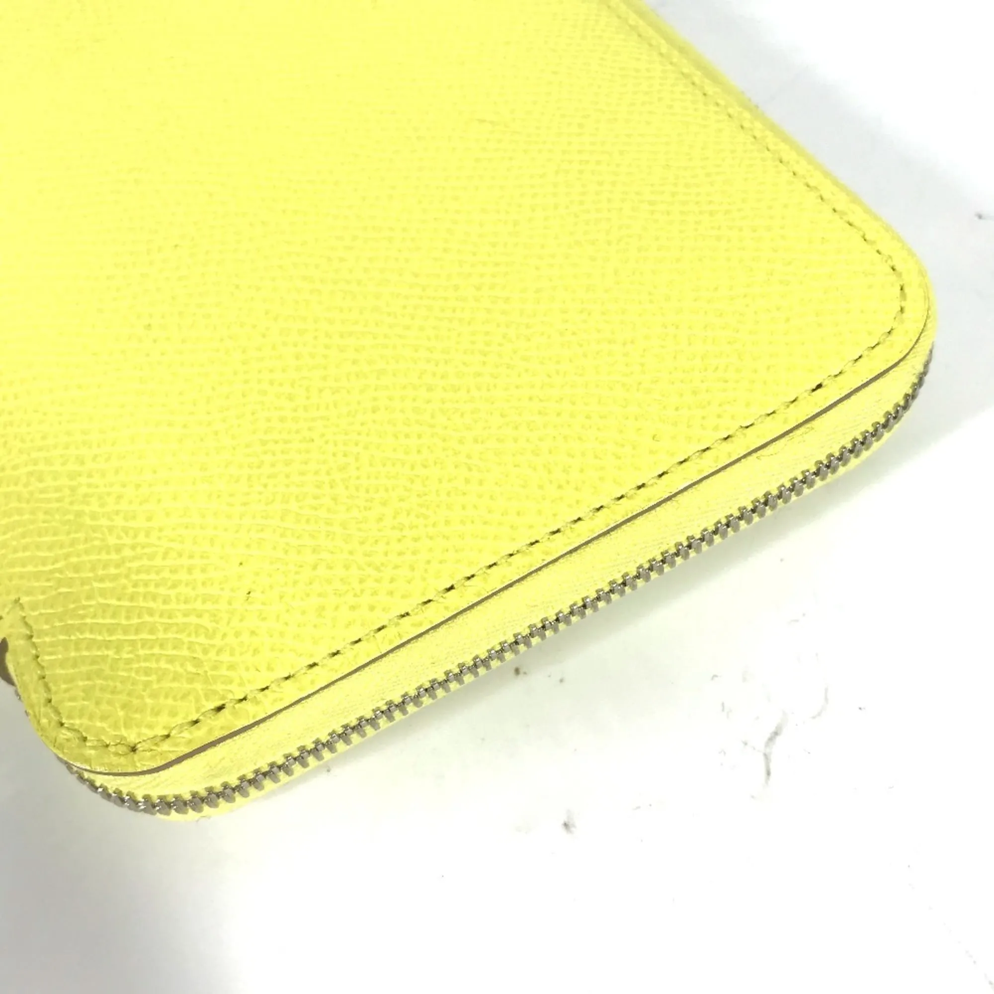 Silk'in Epsom Leather Long Wallet (Bi-Fold) (Pre-Owned) - Hermes - Modalova