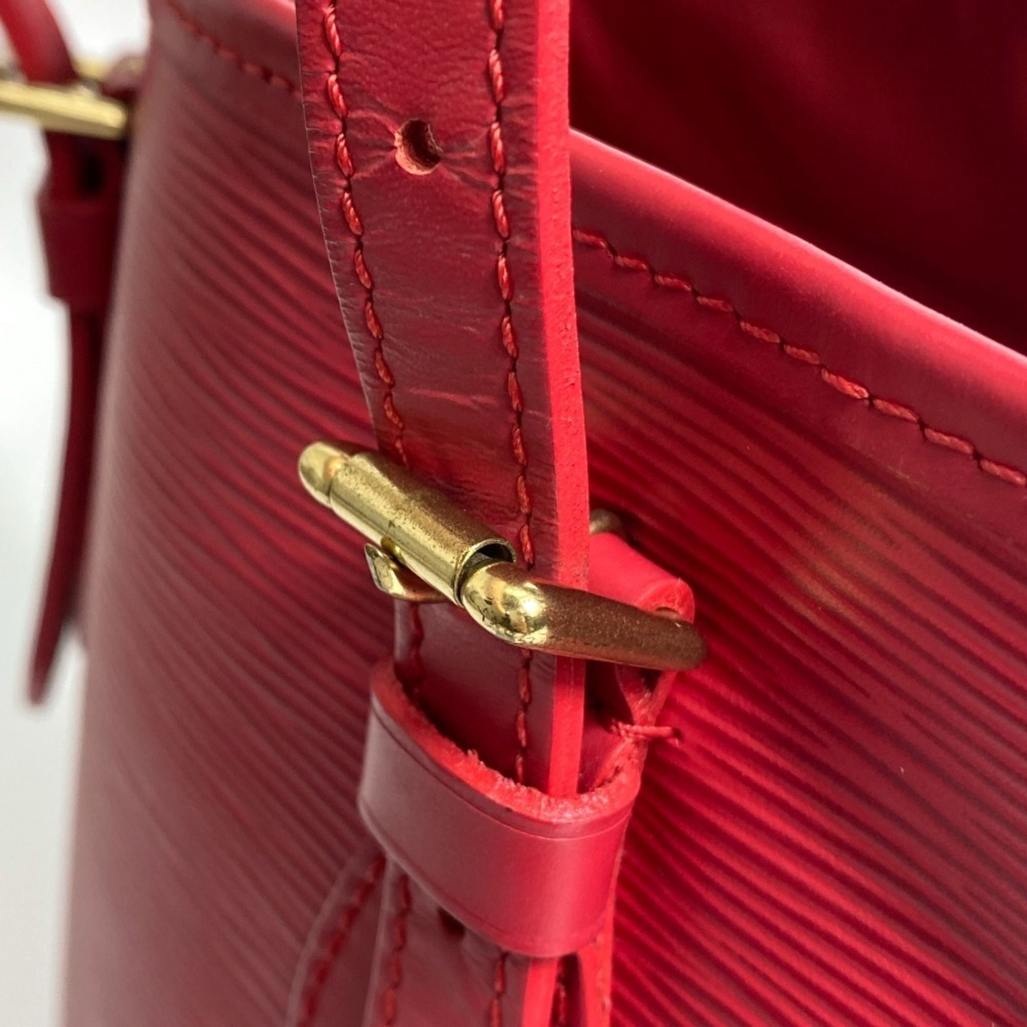 Epi Leather Pouch Shoulder Bag (Pre-Owned) - Louis Vuitton - Modalova