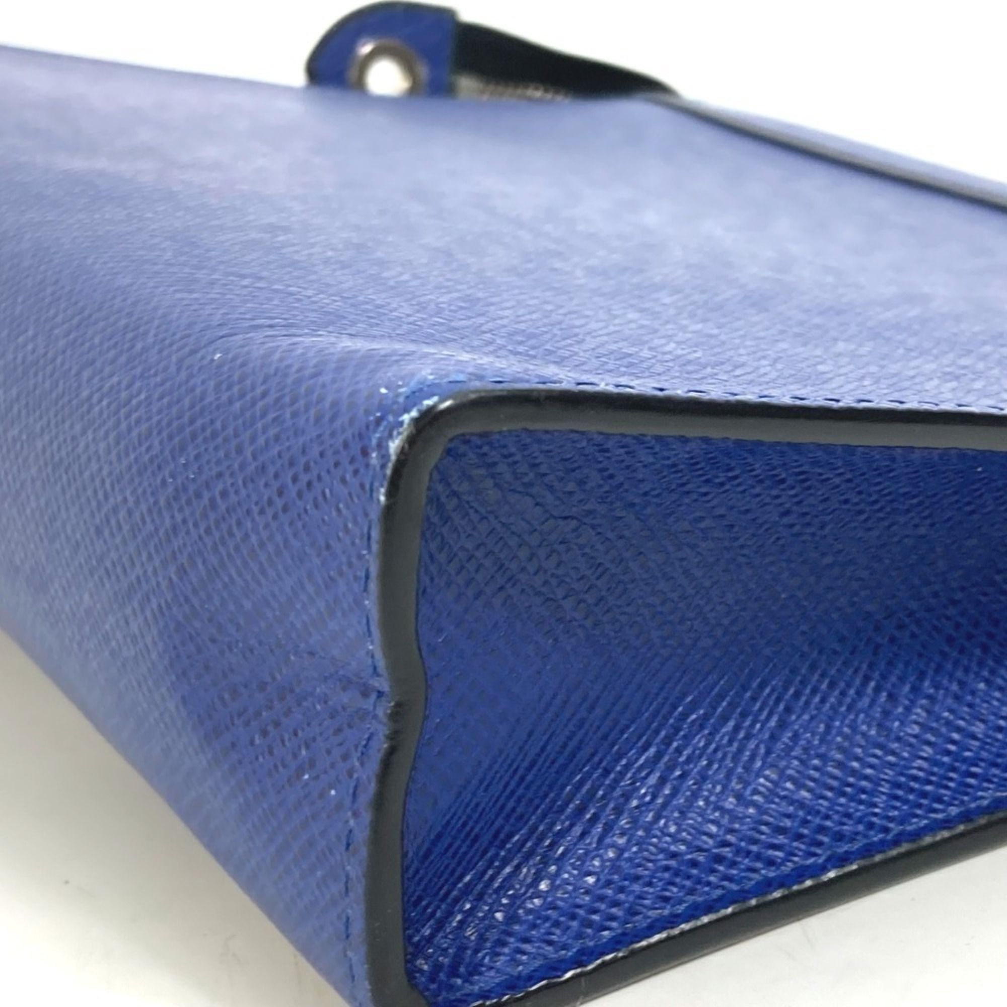 Taiga Taiga Leather Pouch (Pre-Owned) - Louis Vuitton - Modalova