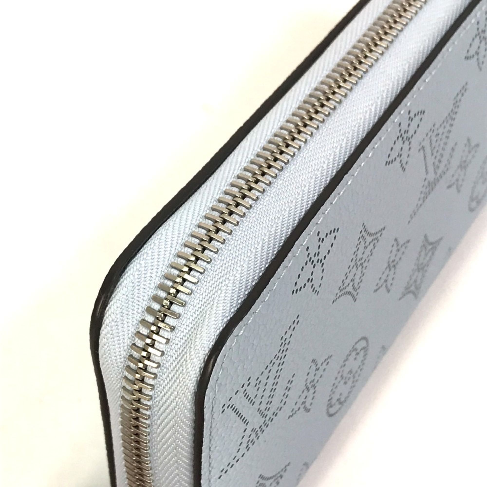 Mahina Monogram Long Wallet (Bi-Fold) (Pre-Owned) - Louis Vuitton - Modalova