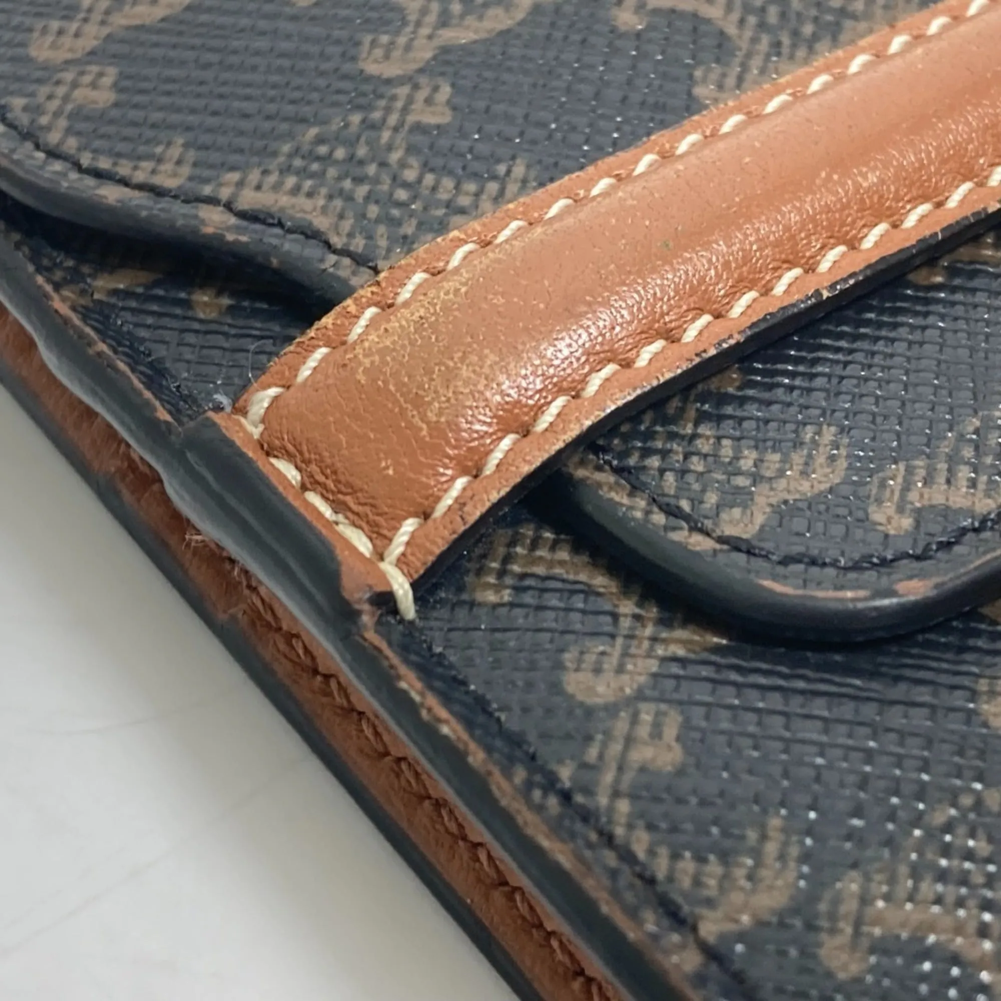 Dark Leather Wallet (Bi-Fold) (Pre-Owned) - Celine - Modalova