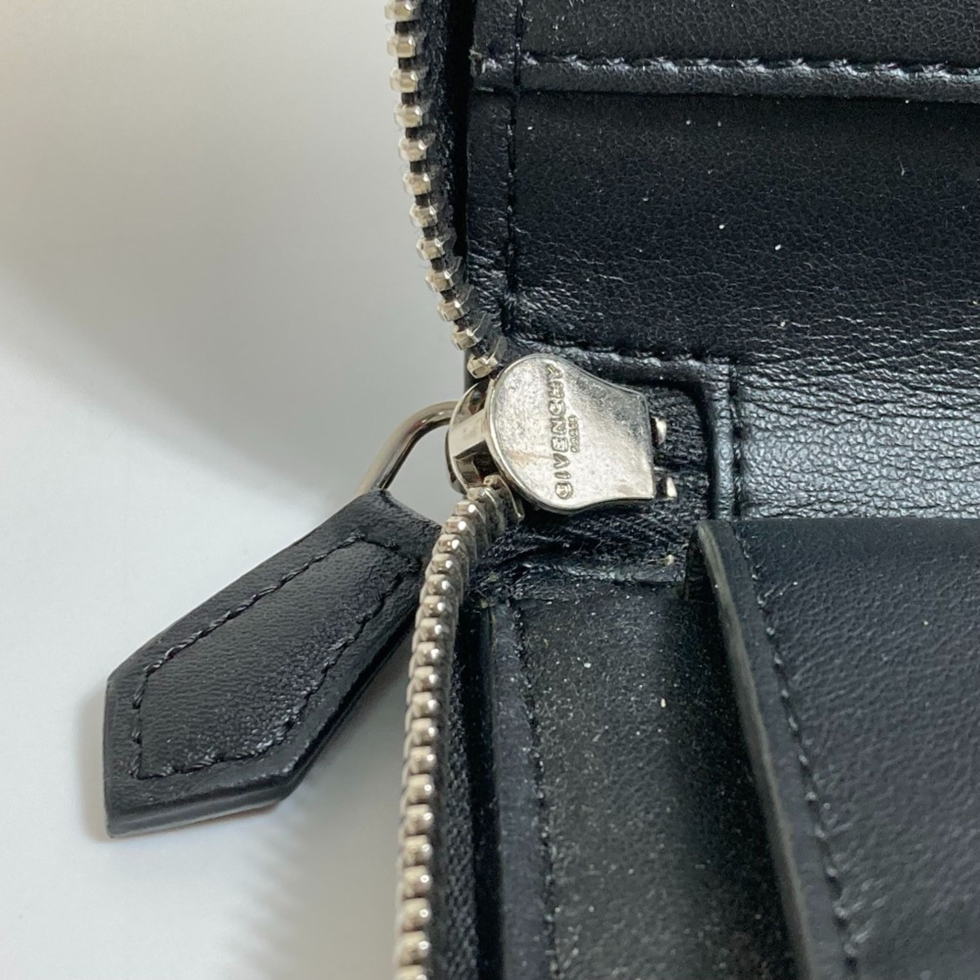 Leather Long Wallet (Bi-Fold) (Pre-Owned) - Givenchy - Modalova