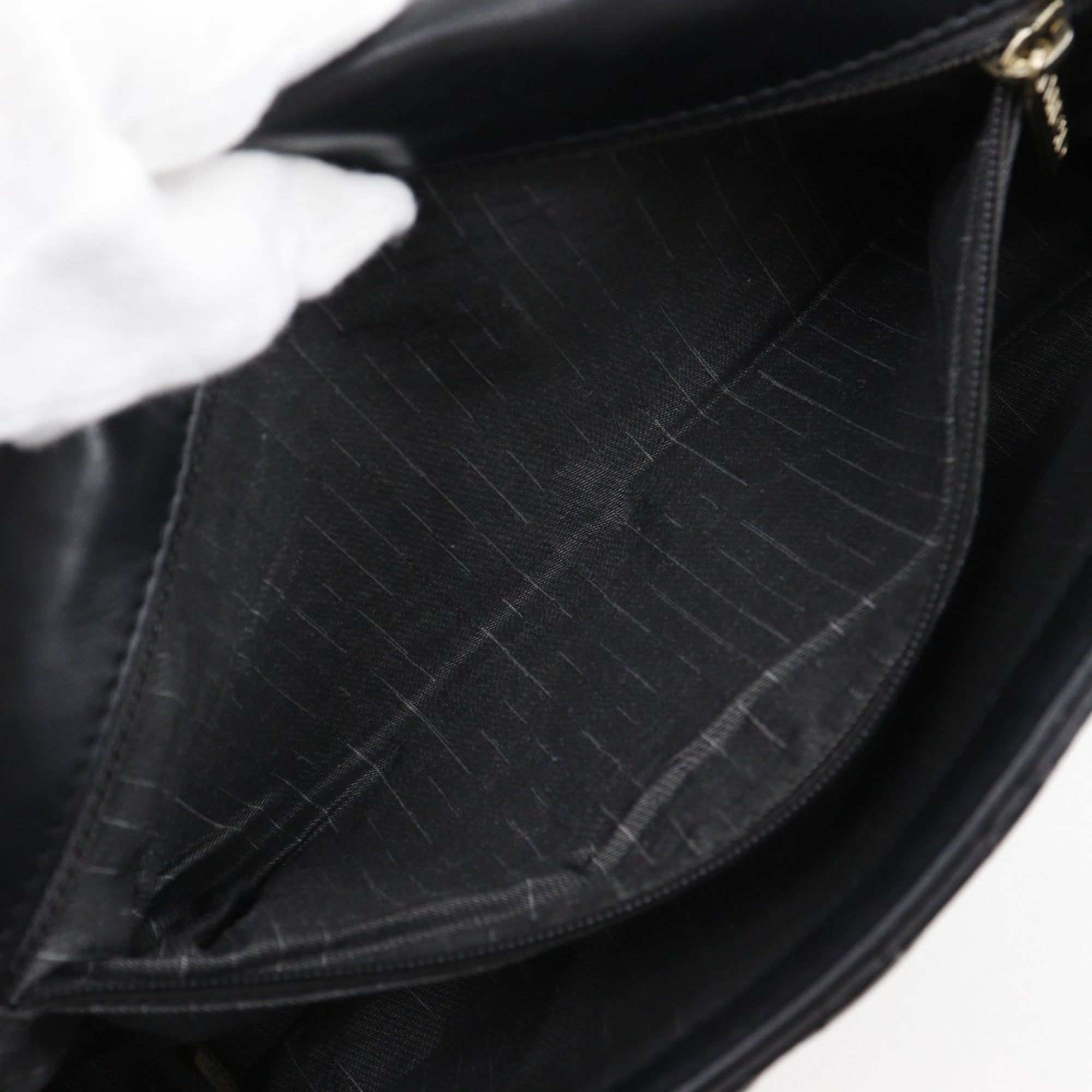 Matelasse Leather Shoulder Bag (Pre-Owned) - Chanel - Modalova