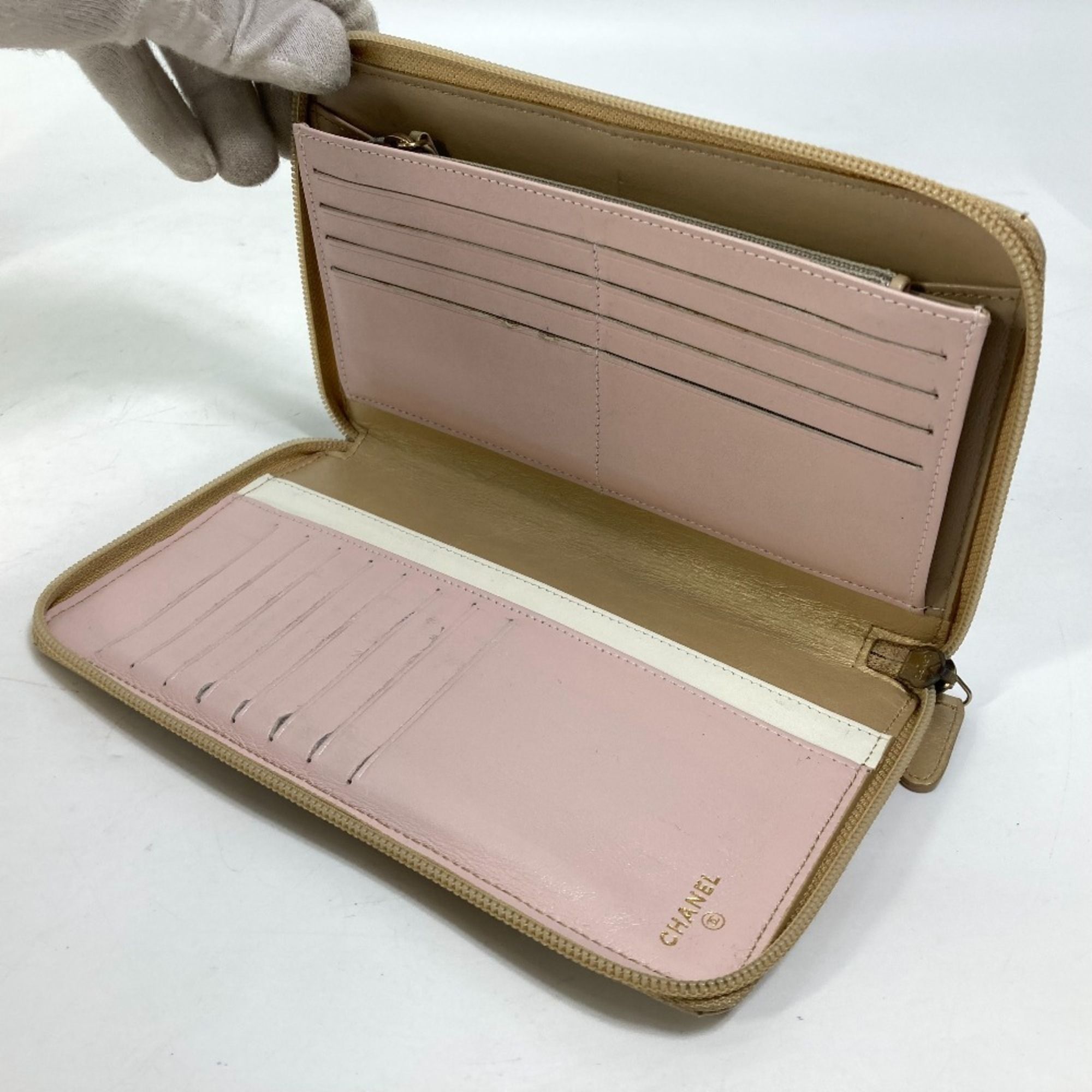 Matelasse Leather Long Wallet (Bi-Fold) (Pre-Owned) - Chanel - Modalova
