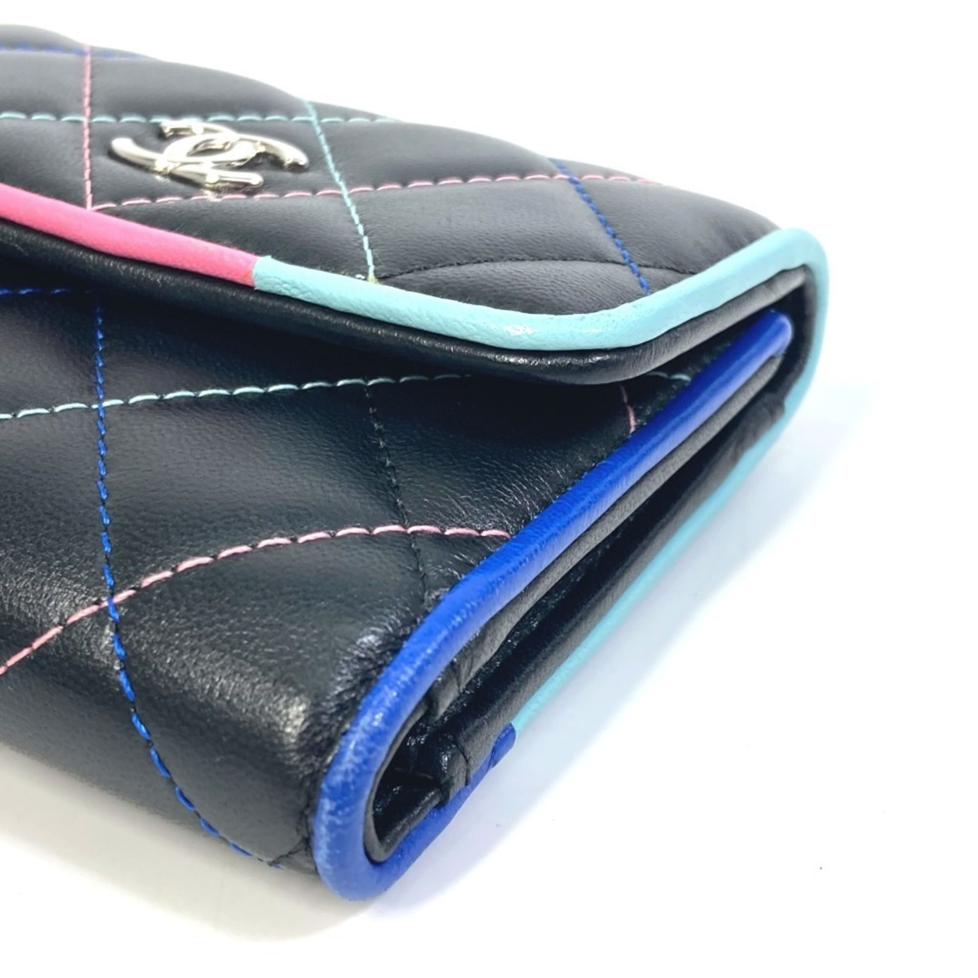 Leather Wallet (Tri-Fold) (Pre-Owned) - Chanel - Modalova