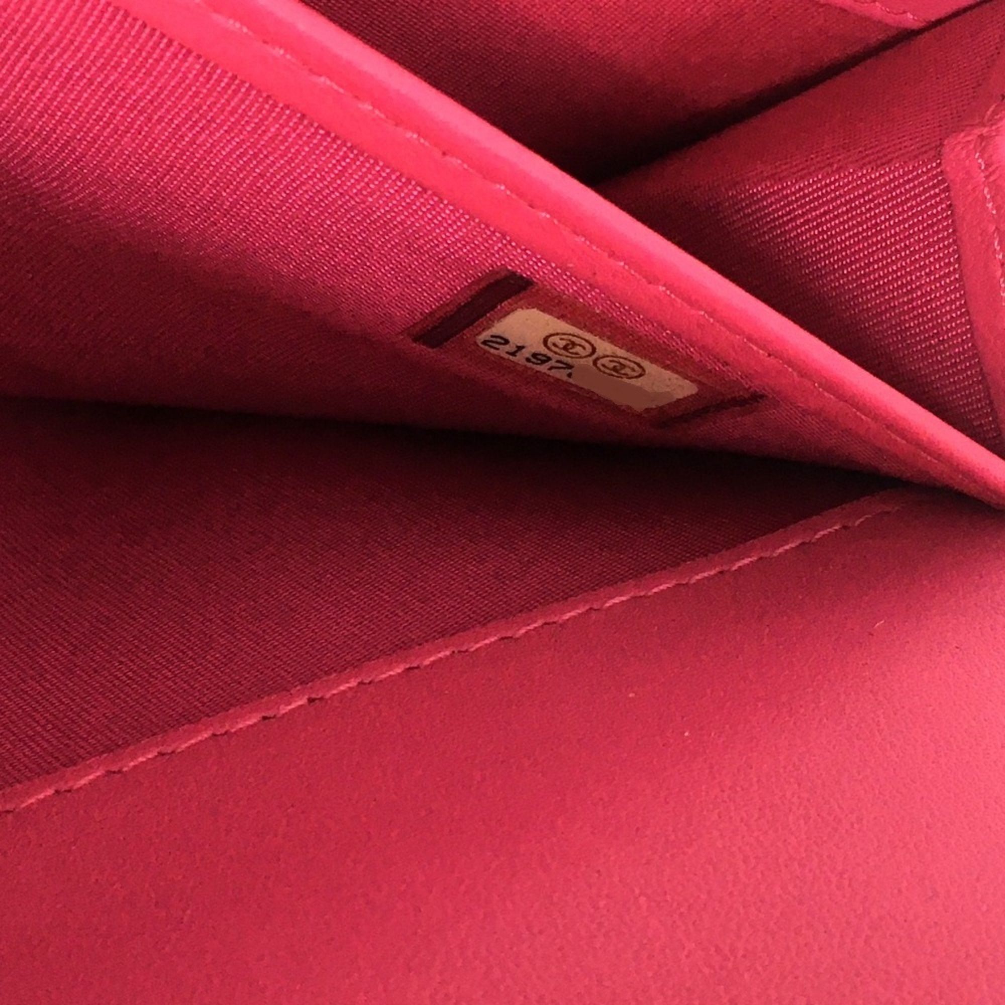 Matelasse Leather Long Wallet (Bi-Fold) (Pre-Owned) - Chanel - Modalova