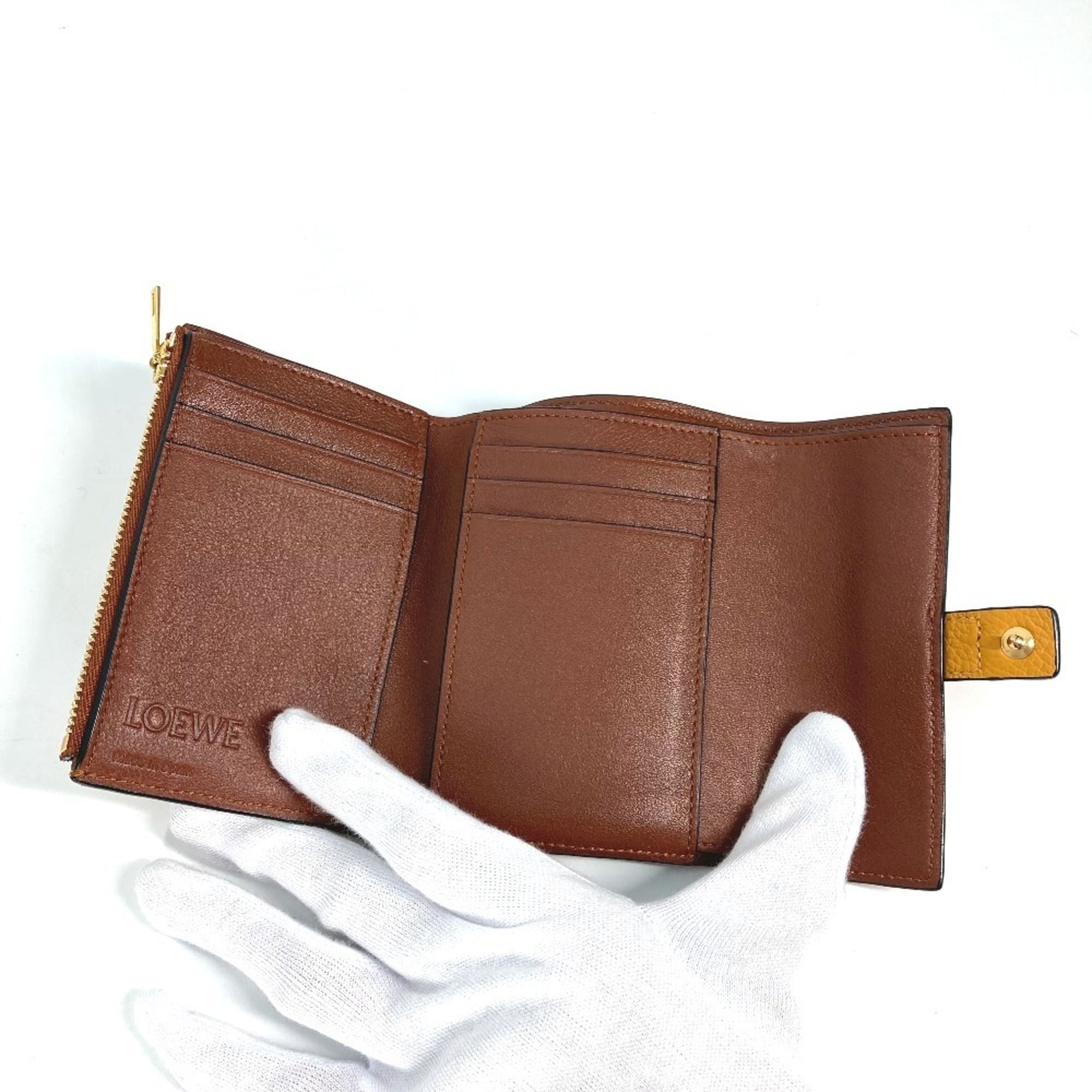 Leather Wallet (Tri-Fold) (Pre-Owned) - Loewe - Modalova