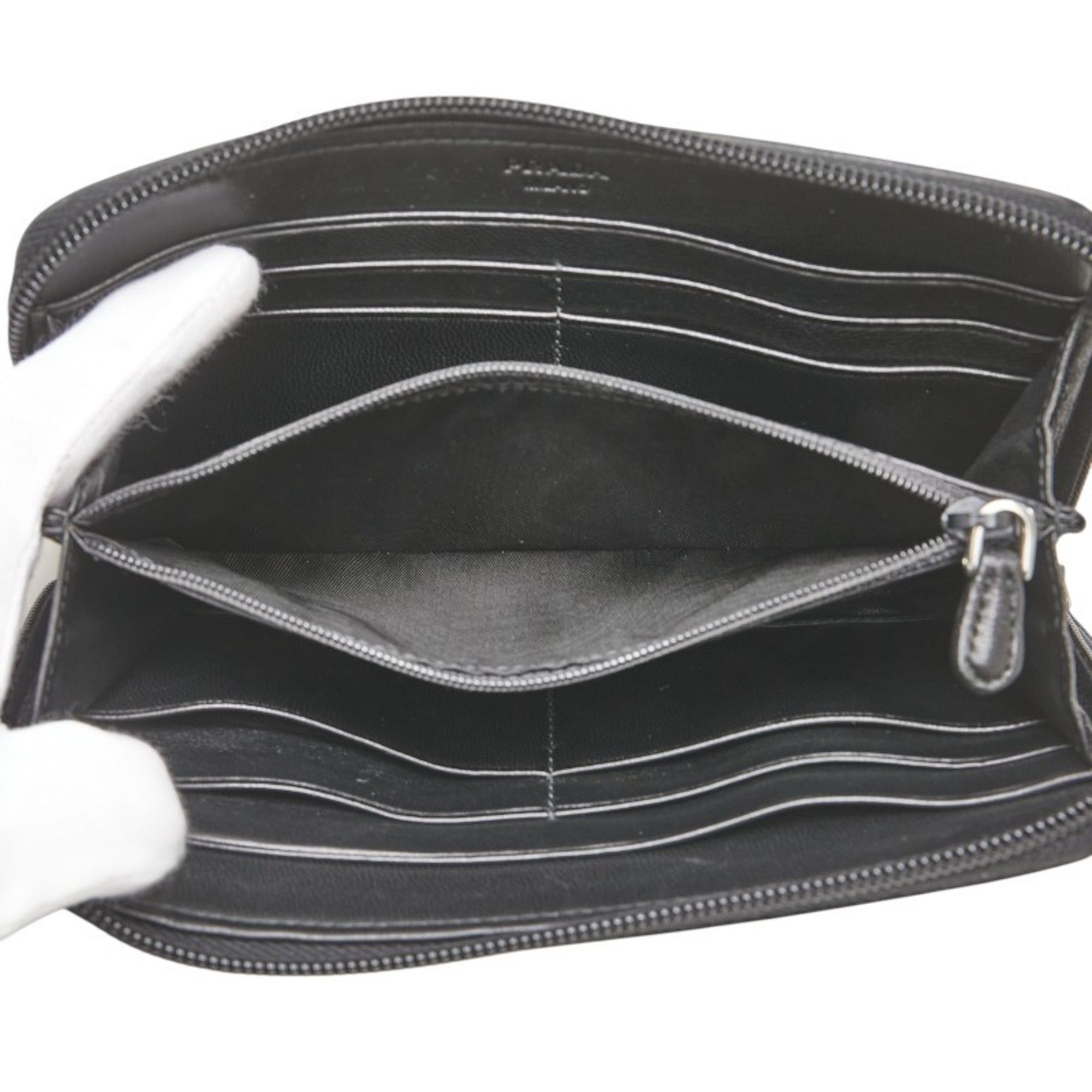 Nylon Leather Long Wallet (Bi-Fold) (Pre-Owned) - Prada - Modalova