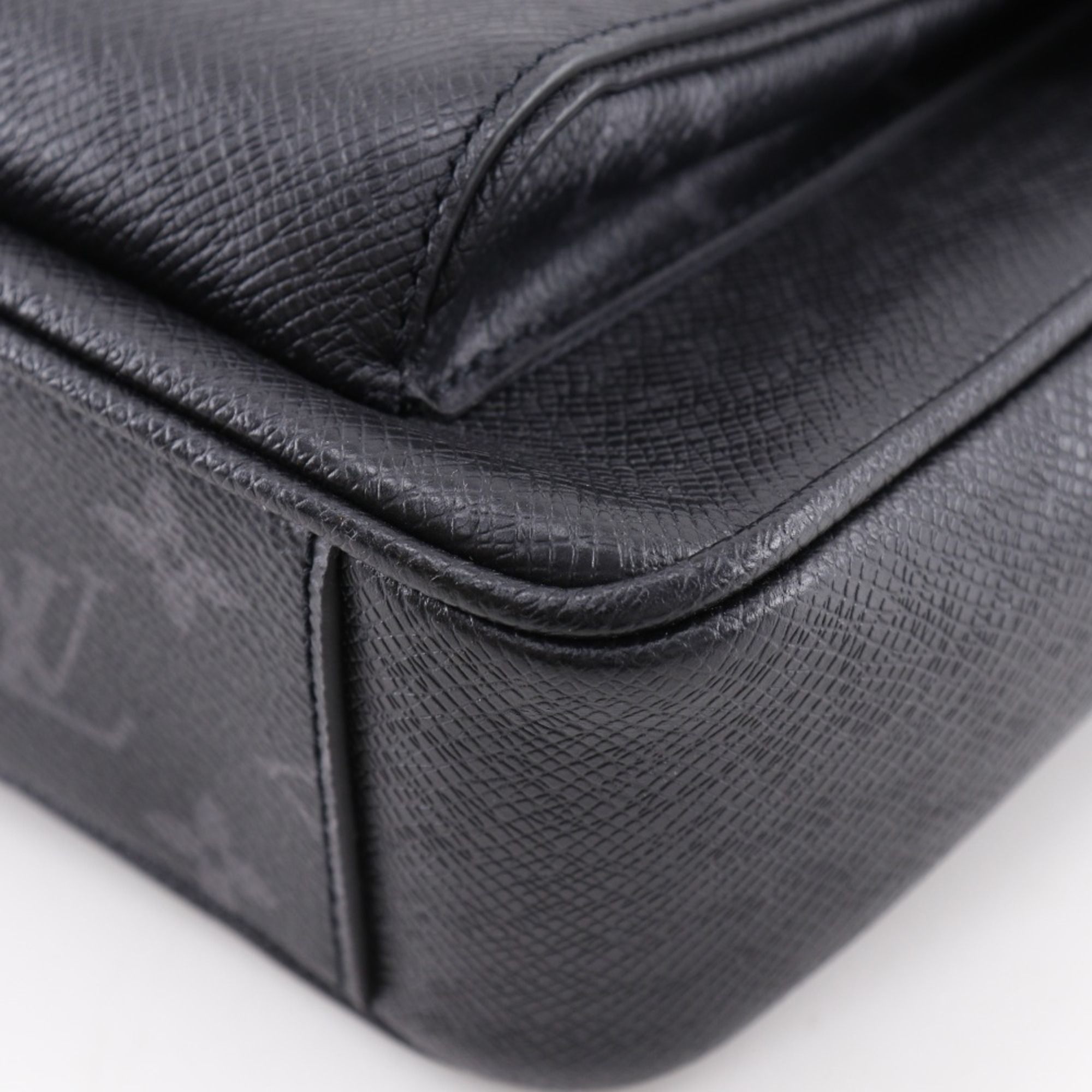 Taigarama Taigarama Monogram Eclipse Shoulder Bag (Pre-Owned) - Louis Vuitton - Modalova