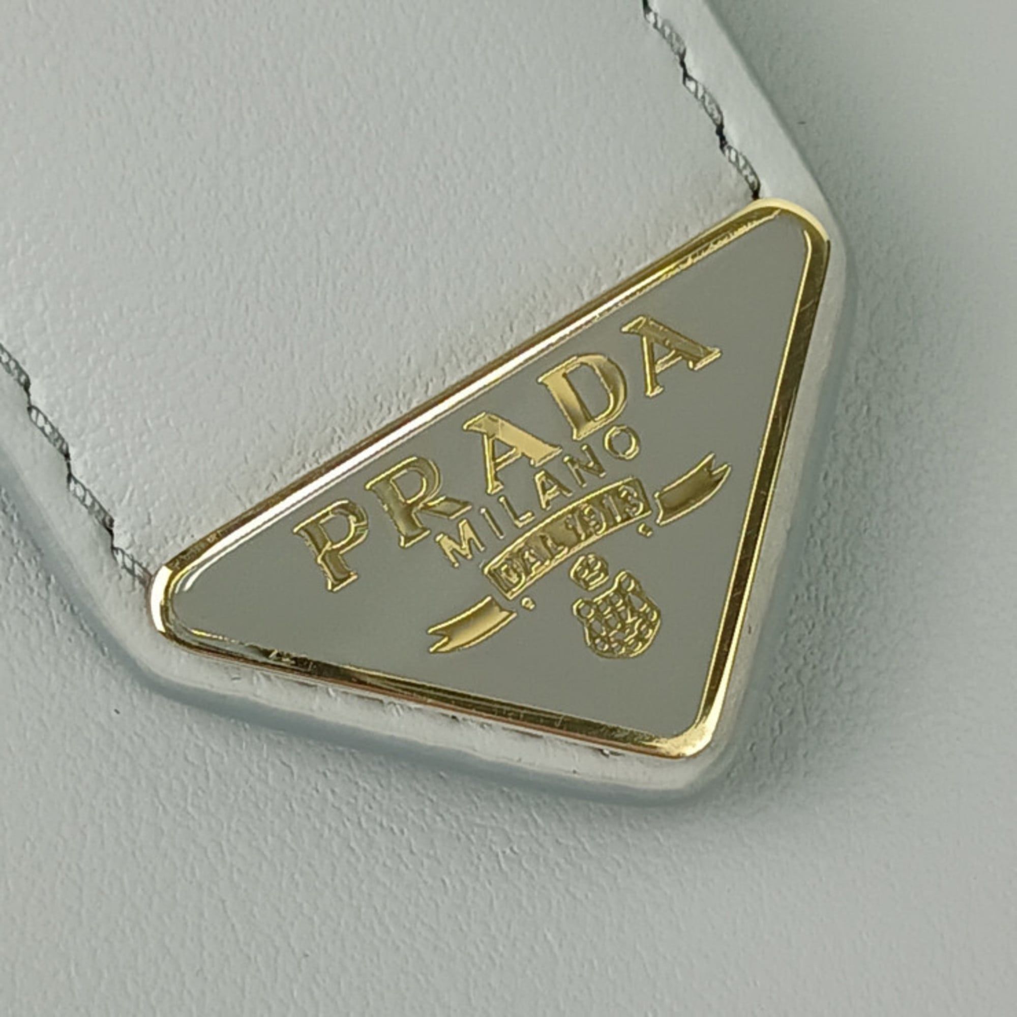 Leather Long Wallet (Bi-Fold) (Pre-Owned) - Prada - Modalova