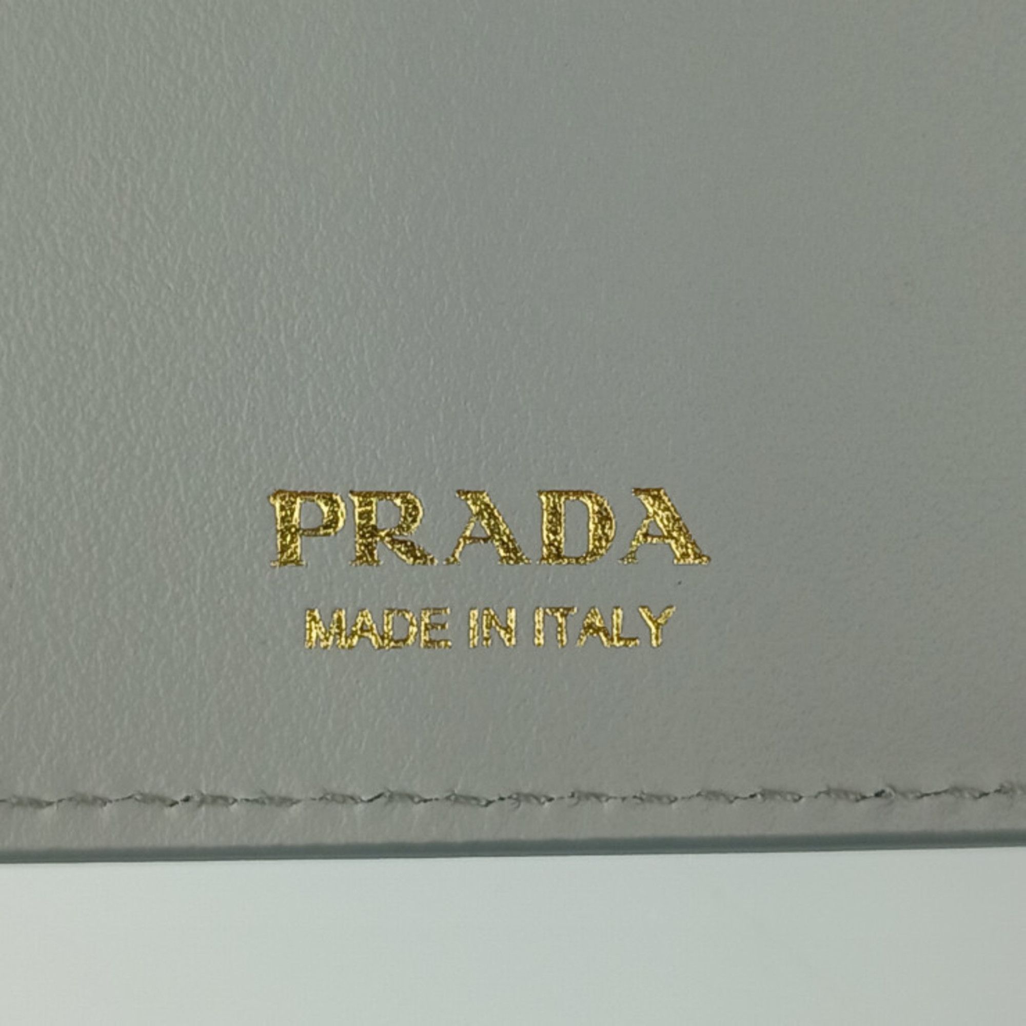 Leather Long Wallet (Bi-Fold) (Pre-Owned) - Prada - Modalova