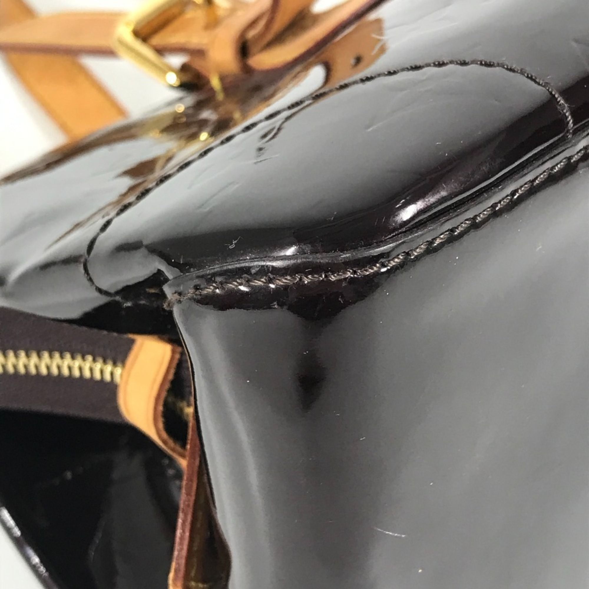 Vernis Shoulder Bag (Pre-Owned) - Louis Vuitton - Modalova