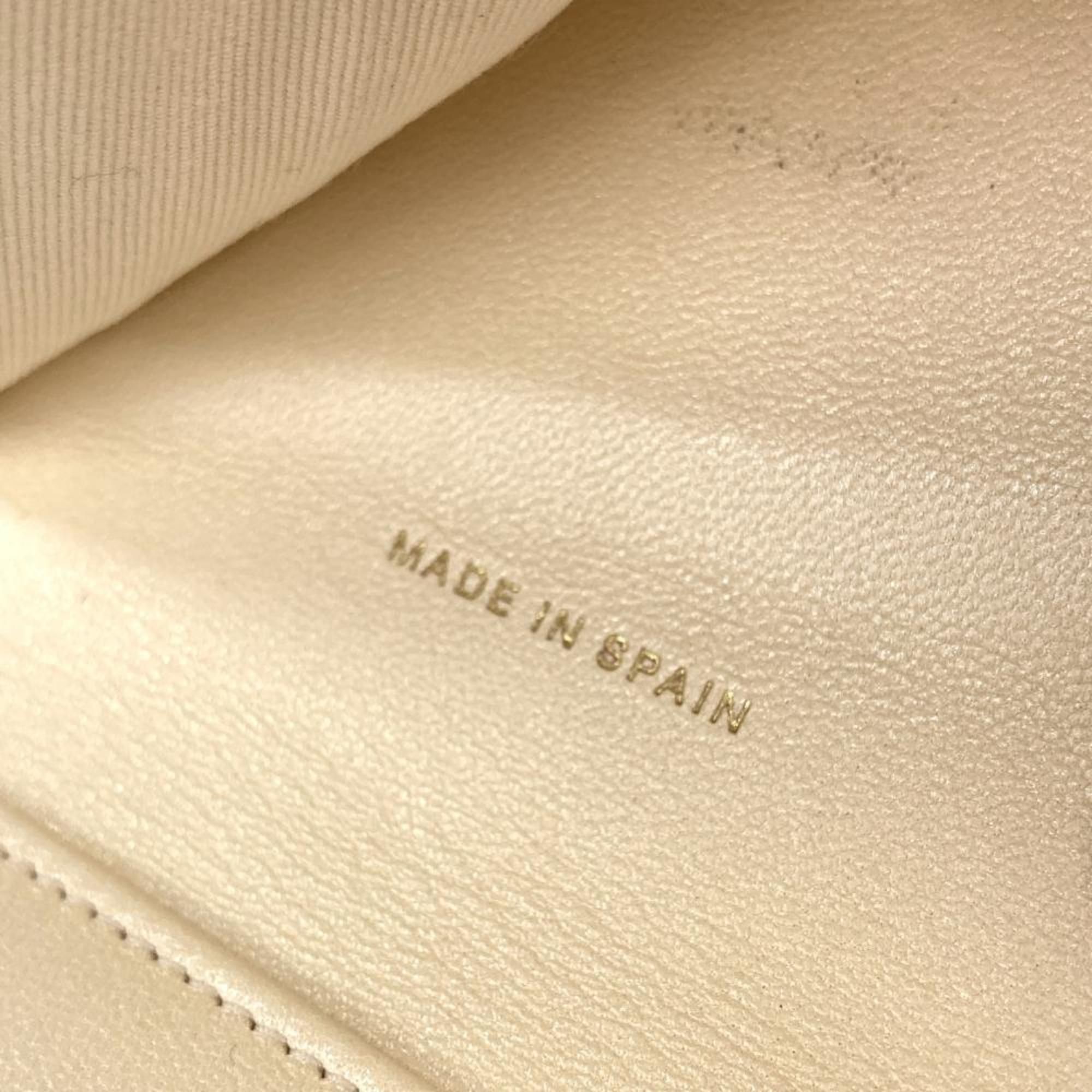 Leather Wallet (Tri-Fold) (Pre-Owned) - Chanel - Modalova