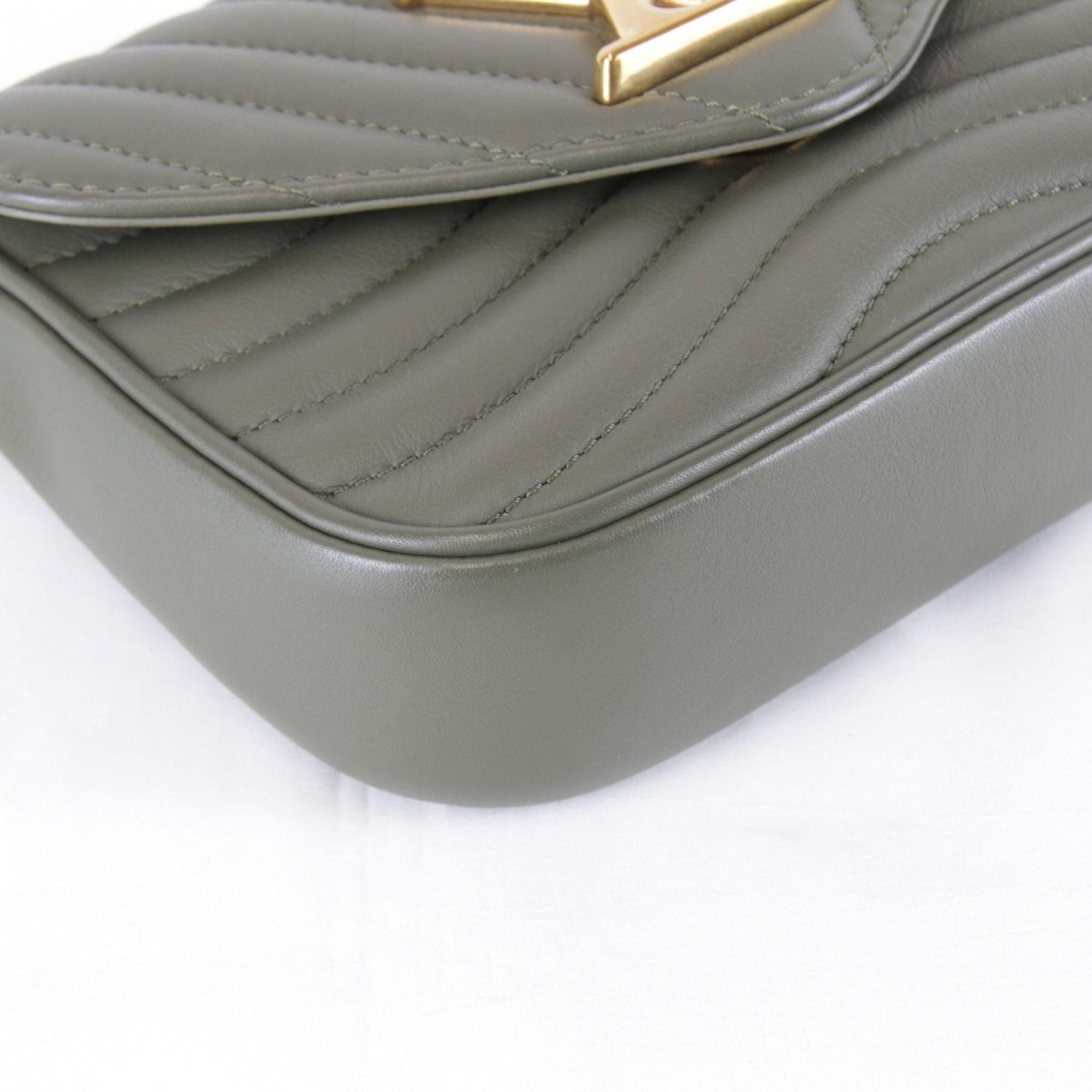 Leather Shoulder Bag (Pre-Owned) - Louis Vuitton - Modalova