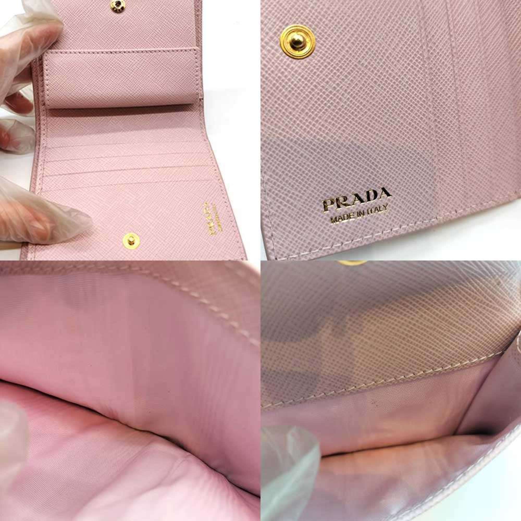 Saffiano Embossed Wallet (Bi-Fold) (Pre-Owned) - Prada - Modalova