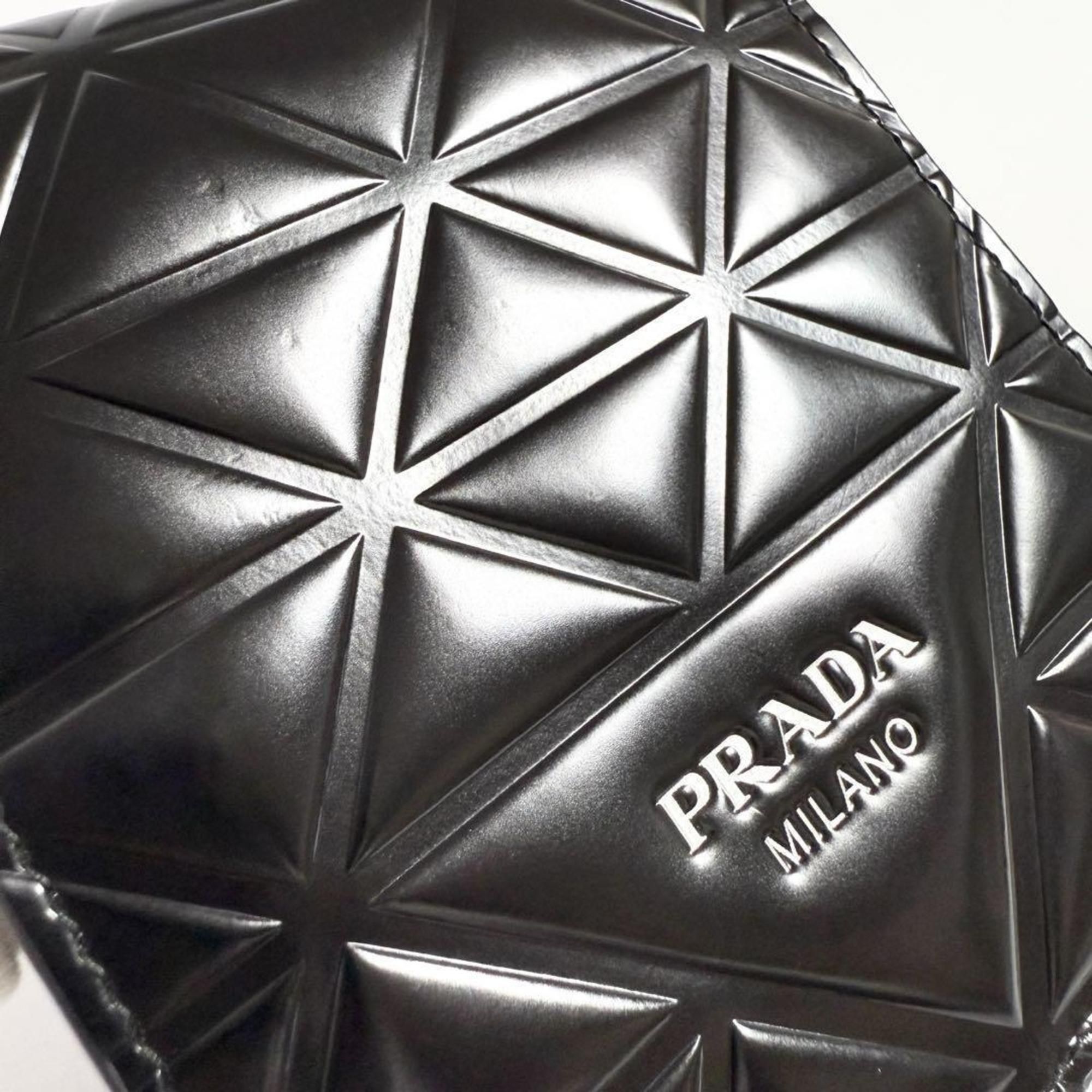 Leather Wallet (Bi-Fold) (Pre-Owned) - Prada - Modalova
