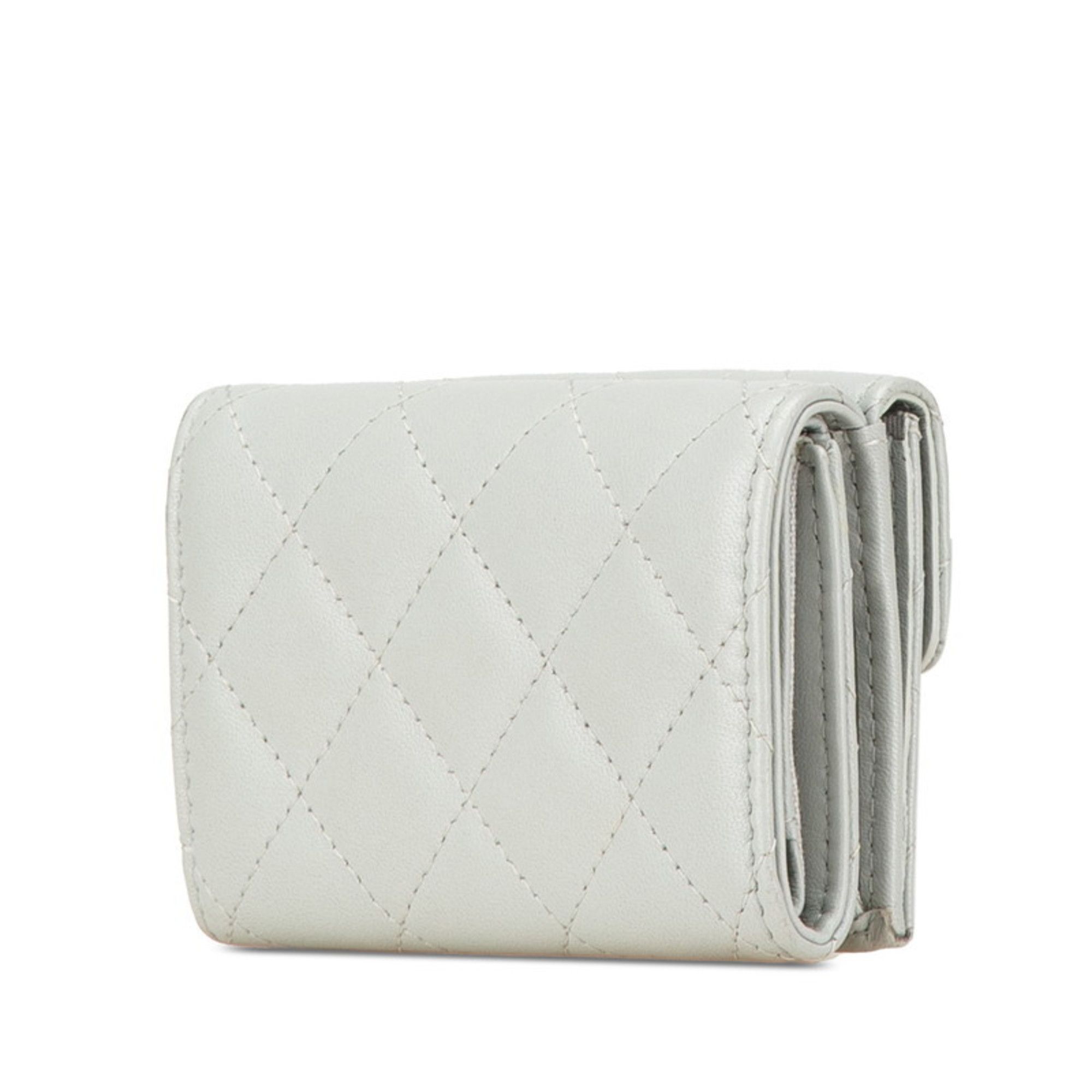 Leather Wallet (Tri-Fold) (Pre-Owned) - Chanel - Modalova