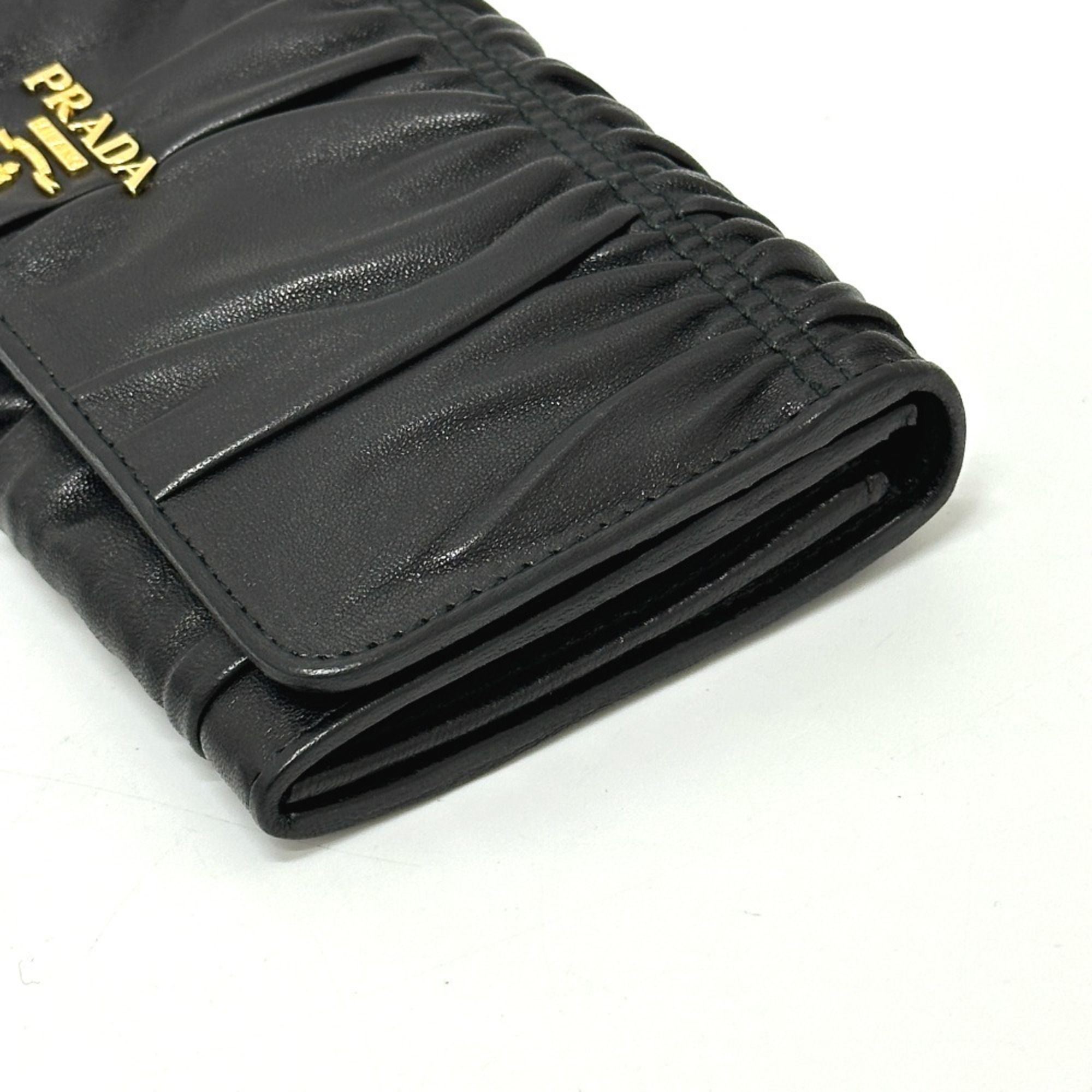 Leather Long Wallet (Bi-Fold) (Pre-Owned) - Prada - Modalova
