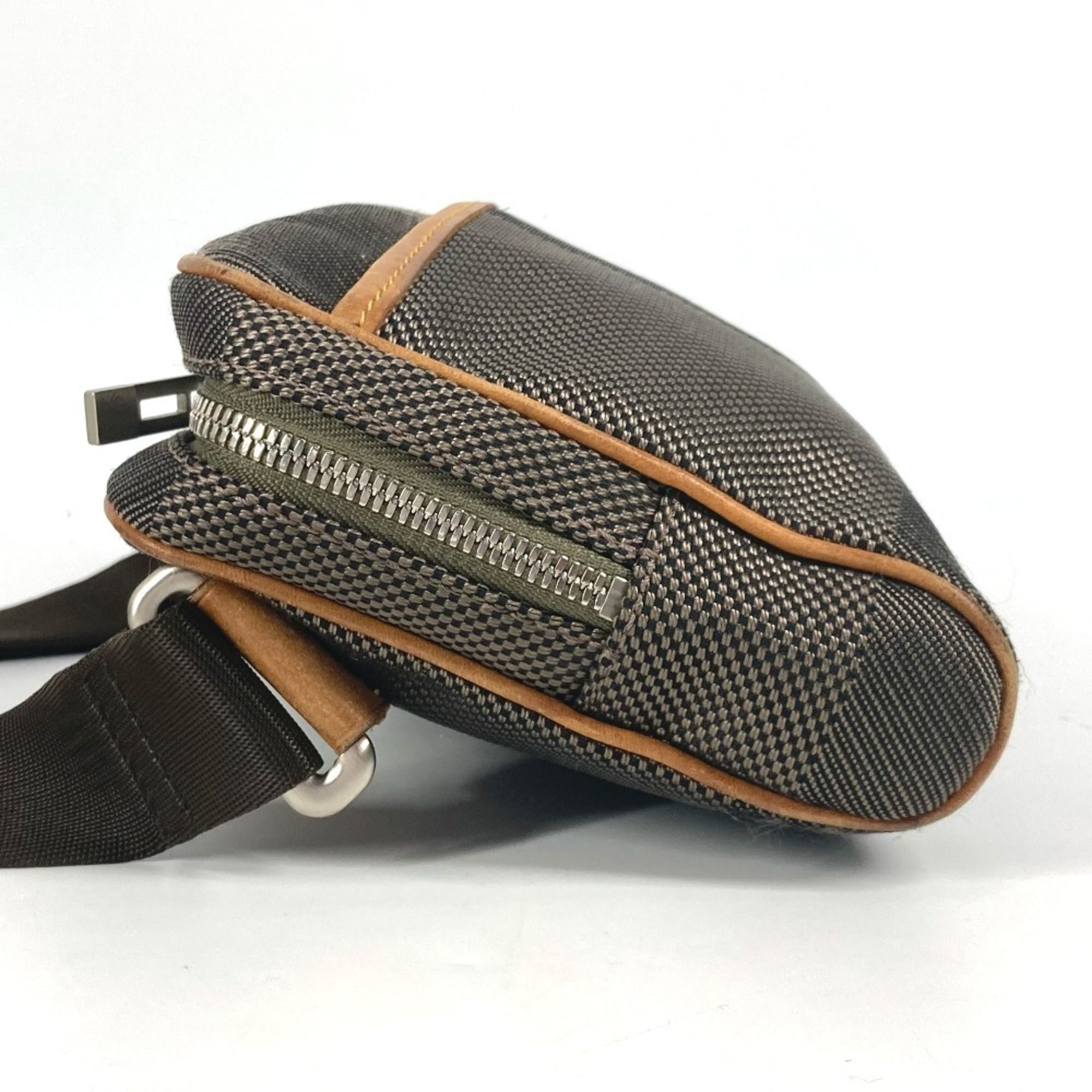 Damier Geant Shoulder Bag Sling Bag (Pre-Owned) - Louis Vuitton - Modalova