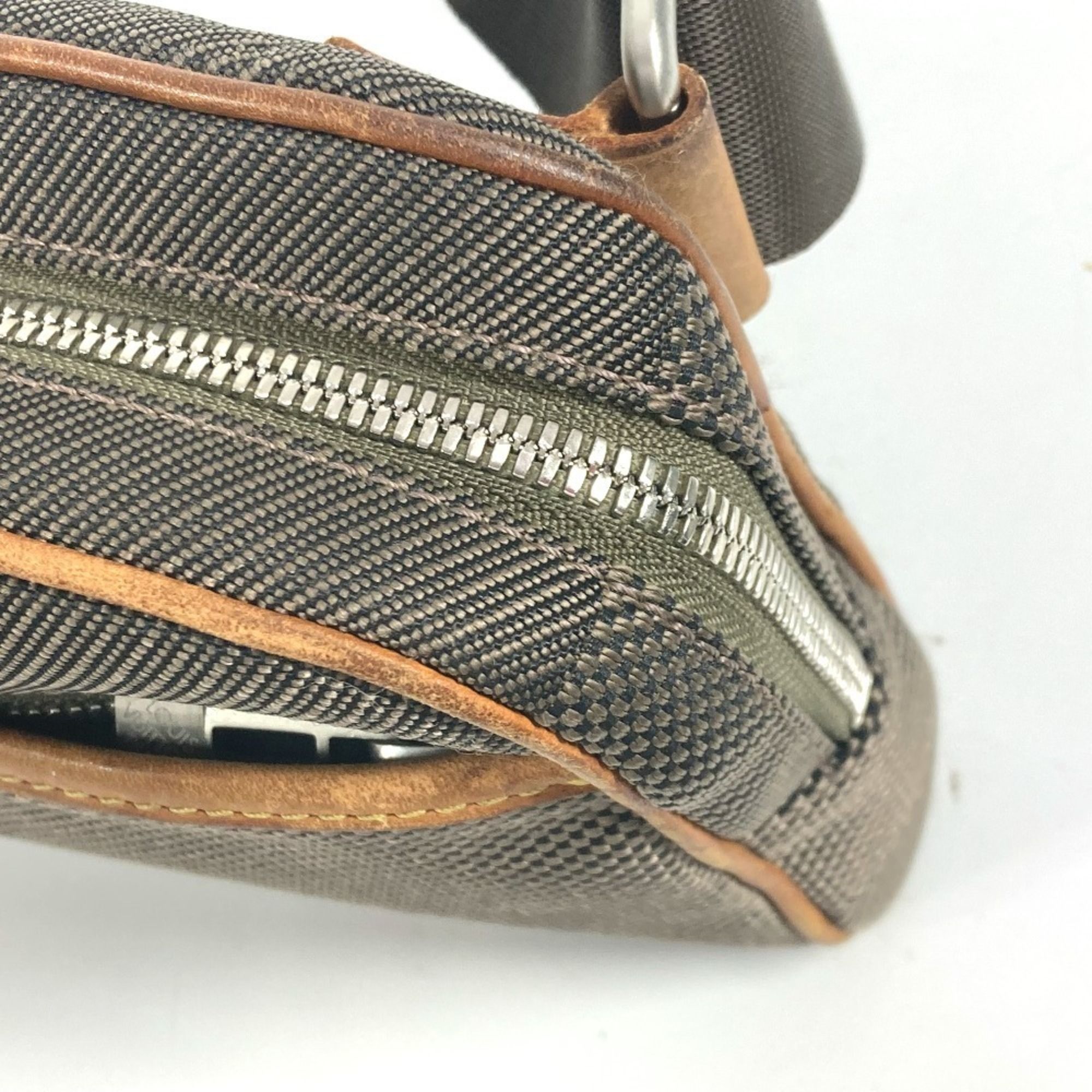 Damier Geant Shoulder Bag Sling Bag (Pre-Owned) - Louis Vuitton - Modalova