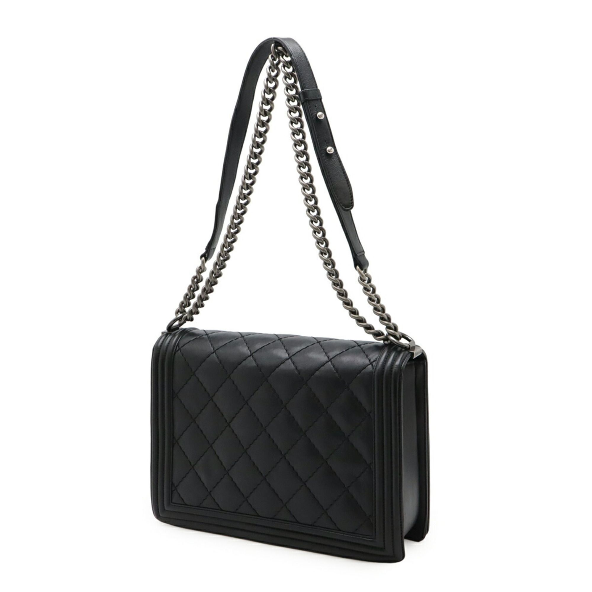 Matelasse Leather Shoulder Bag (Pre-Owned) - Chanel - Modalova