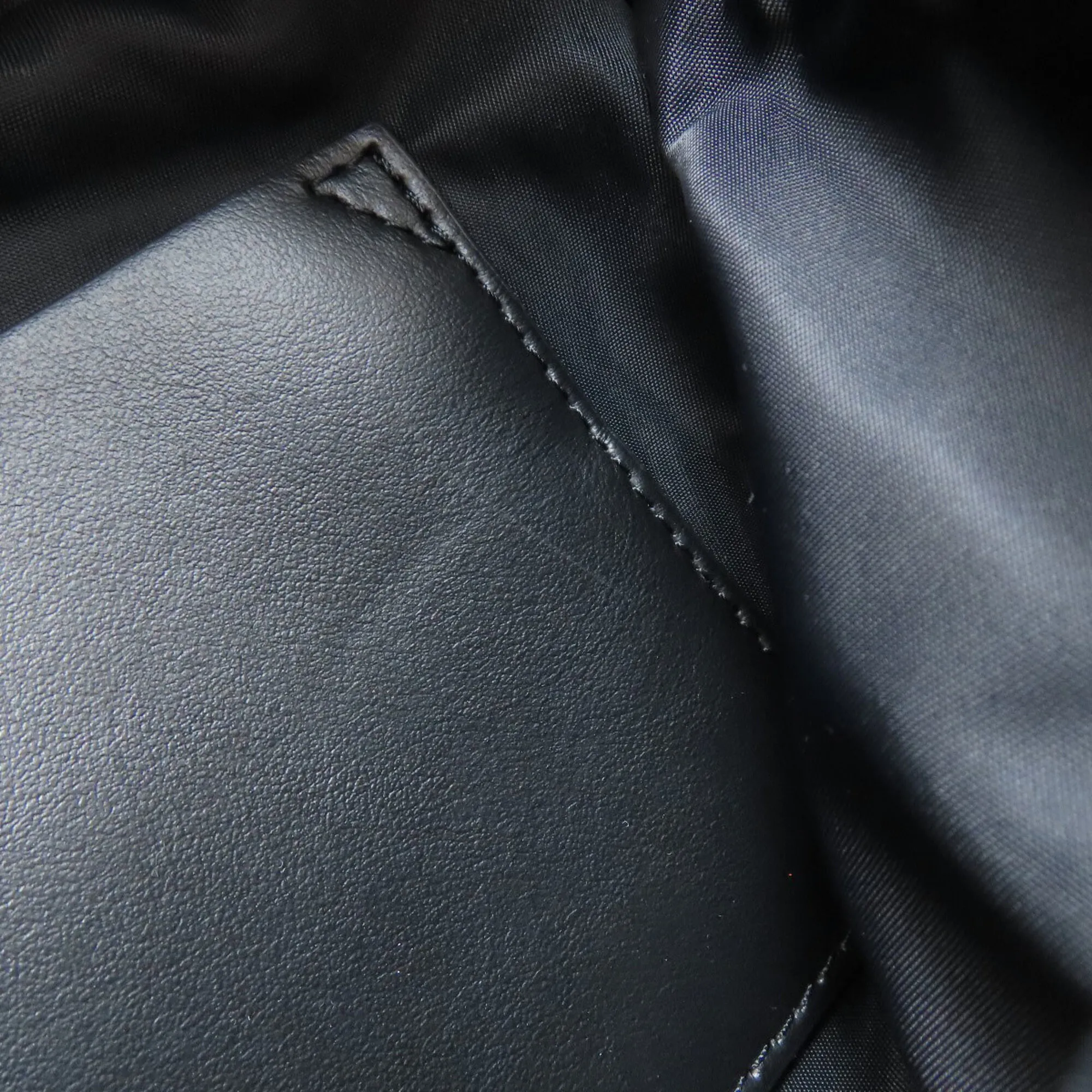 Nylon Canvas Sling Bag (Pre-Owned) - Burberry - Modalova