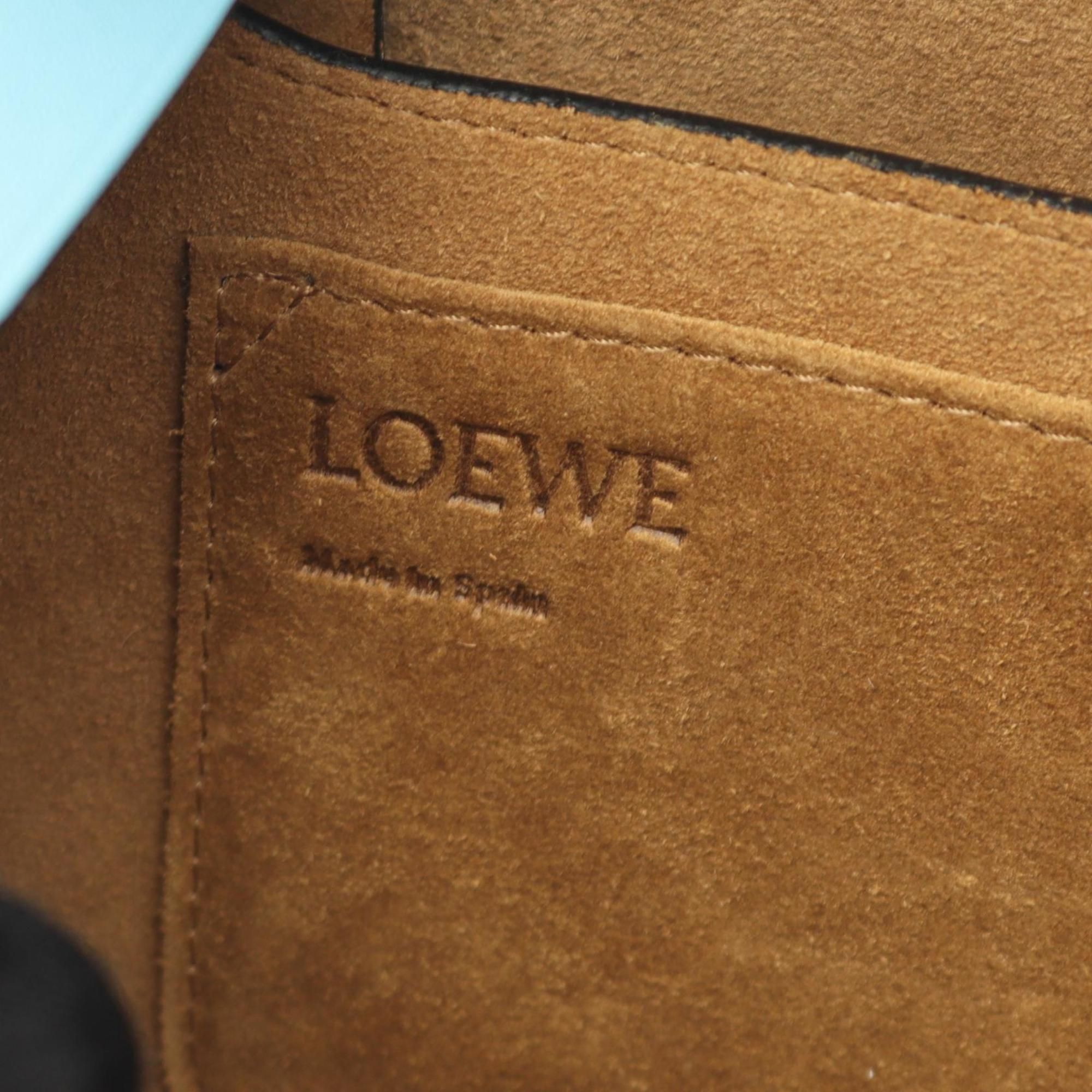 Leather Shoulder Bag (Pre-Owned) - Loewe - Modalova