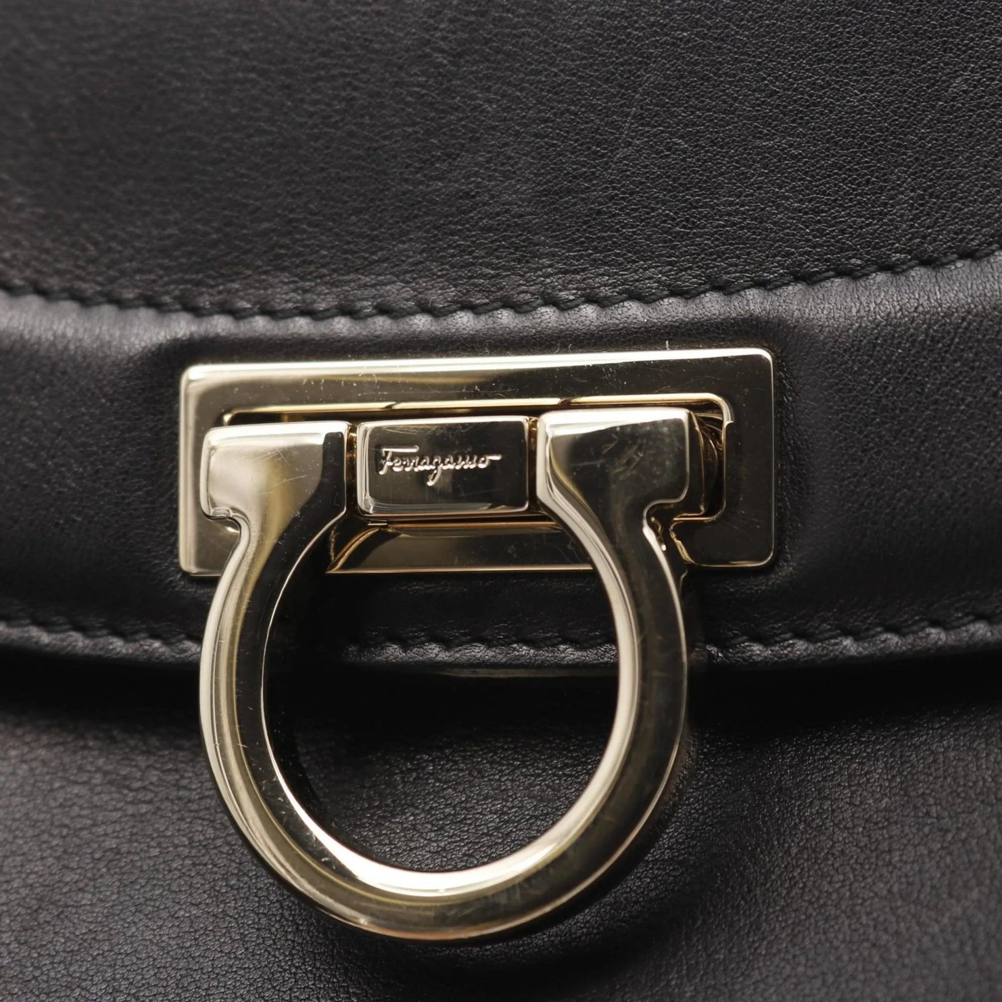 Leather Handbag (Pre-Owned) - Salvatore Ferragamo - Modalova